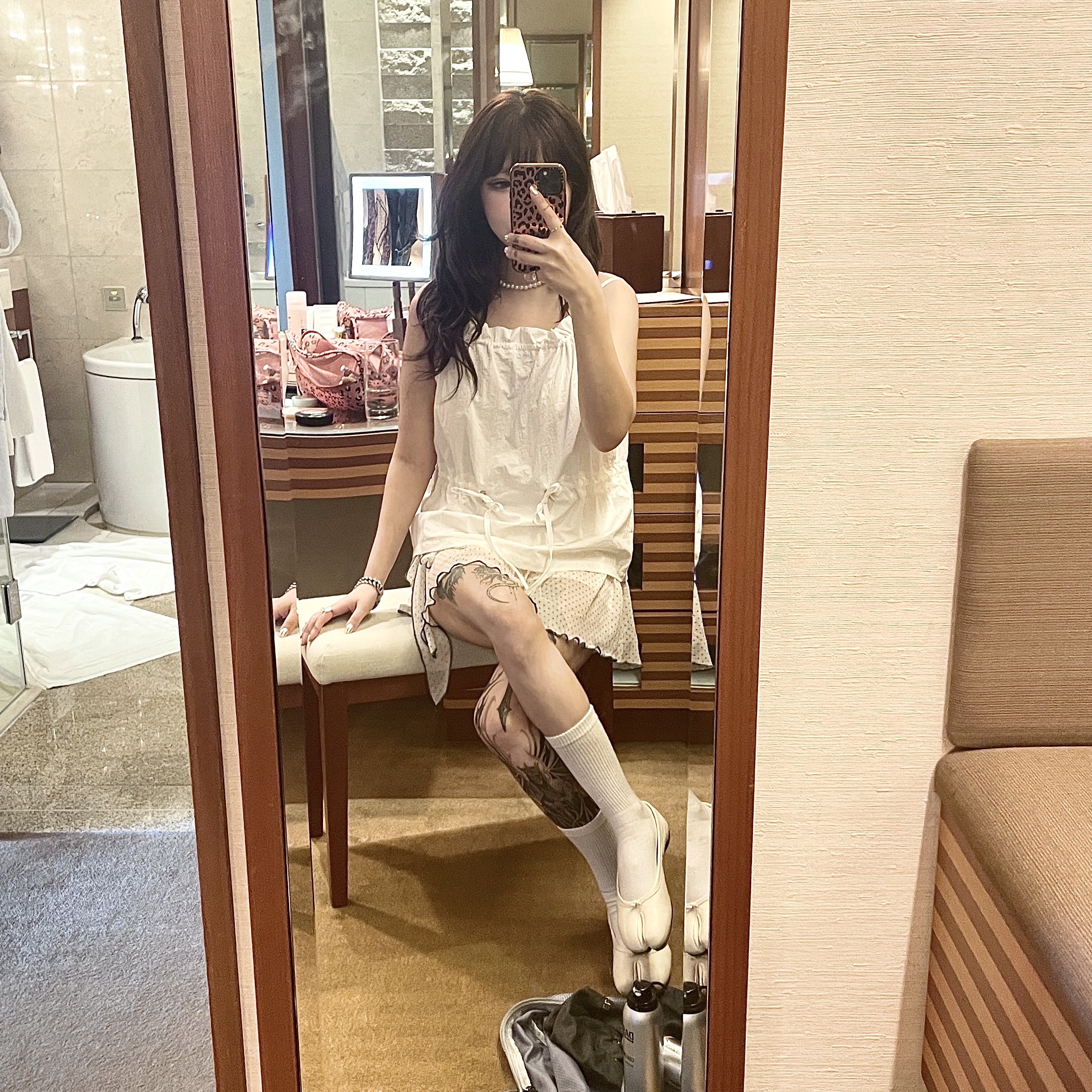 (W) Maison Margiela Tabi Ballet Flat Shoes Ivory 착용 스타일