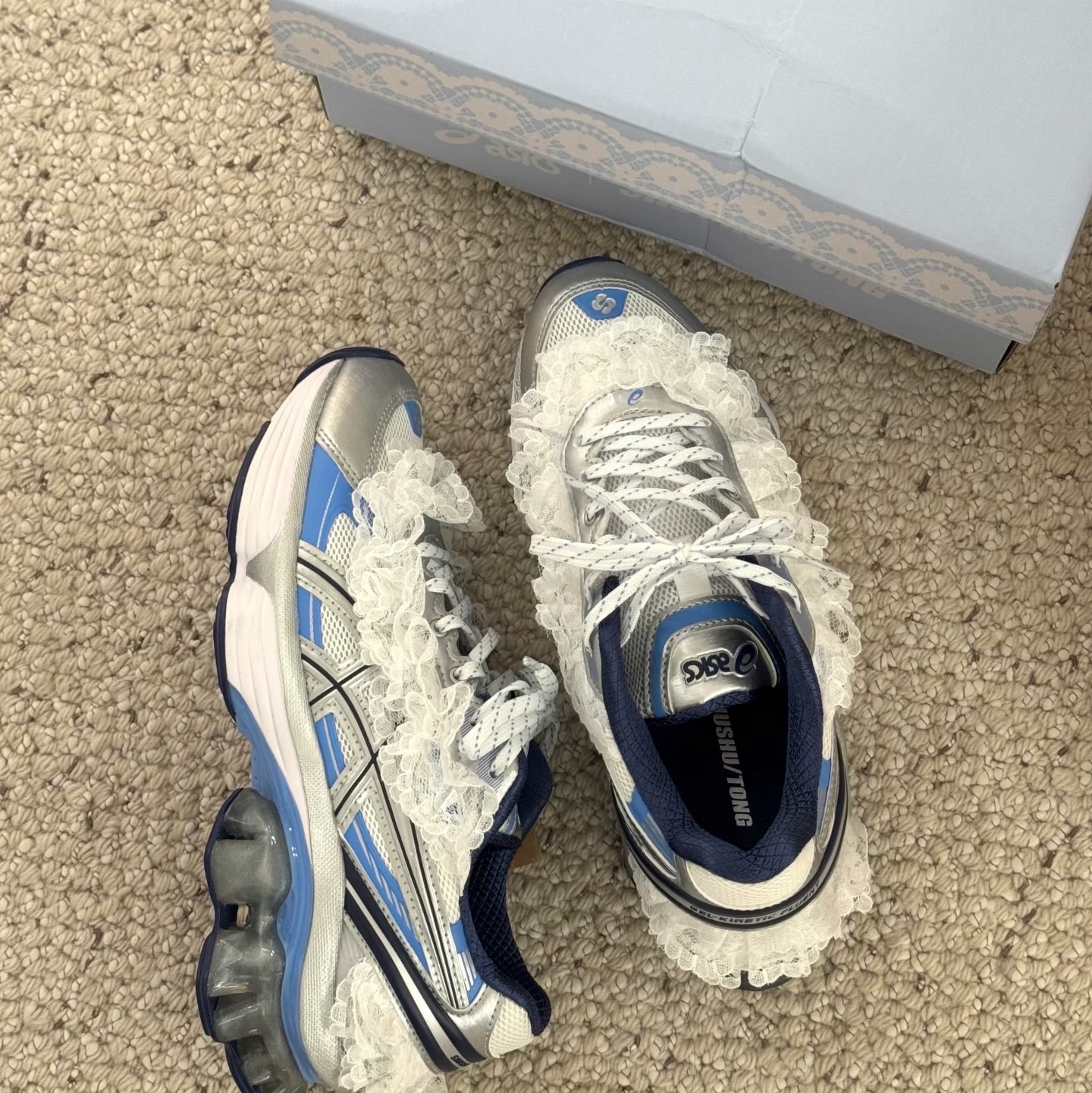 Asics x Shushu Tong Gel-Kinetic Fluent White Dive Blue 착용 스타일