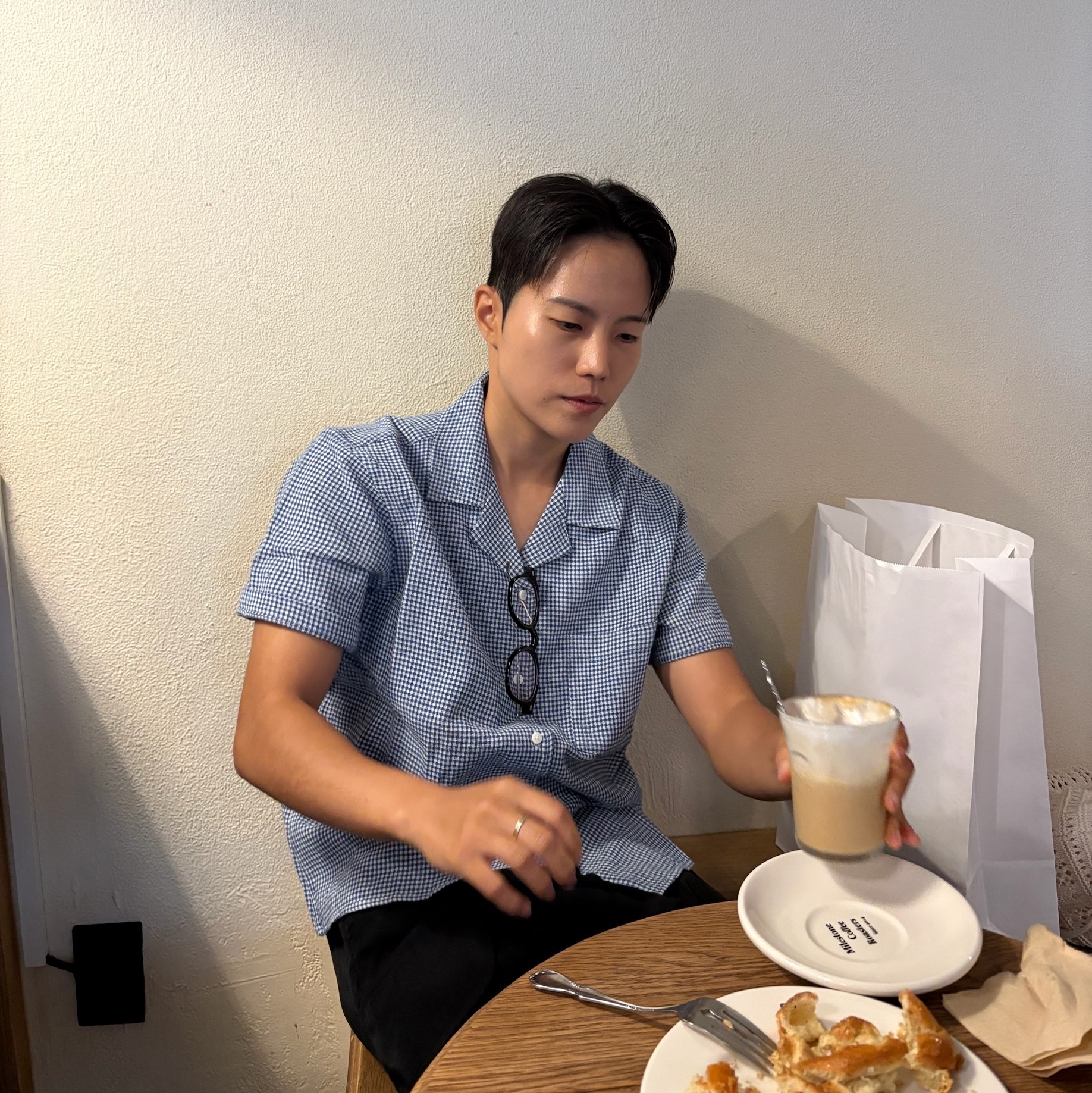 Gentle Monster Eddy 01 Black 착용 스타일