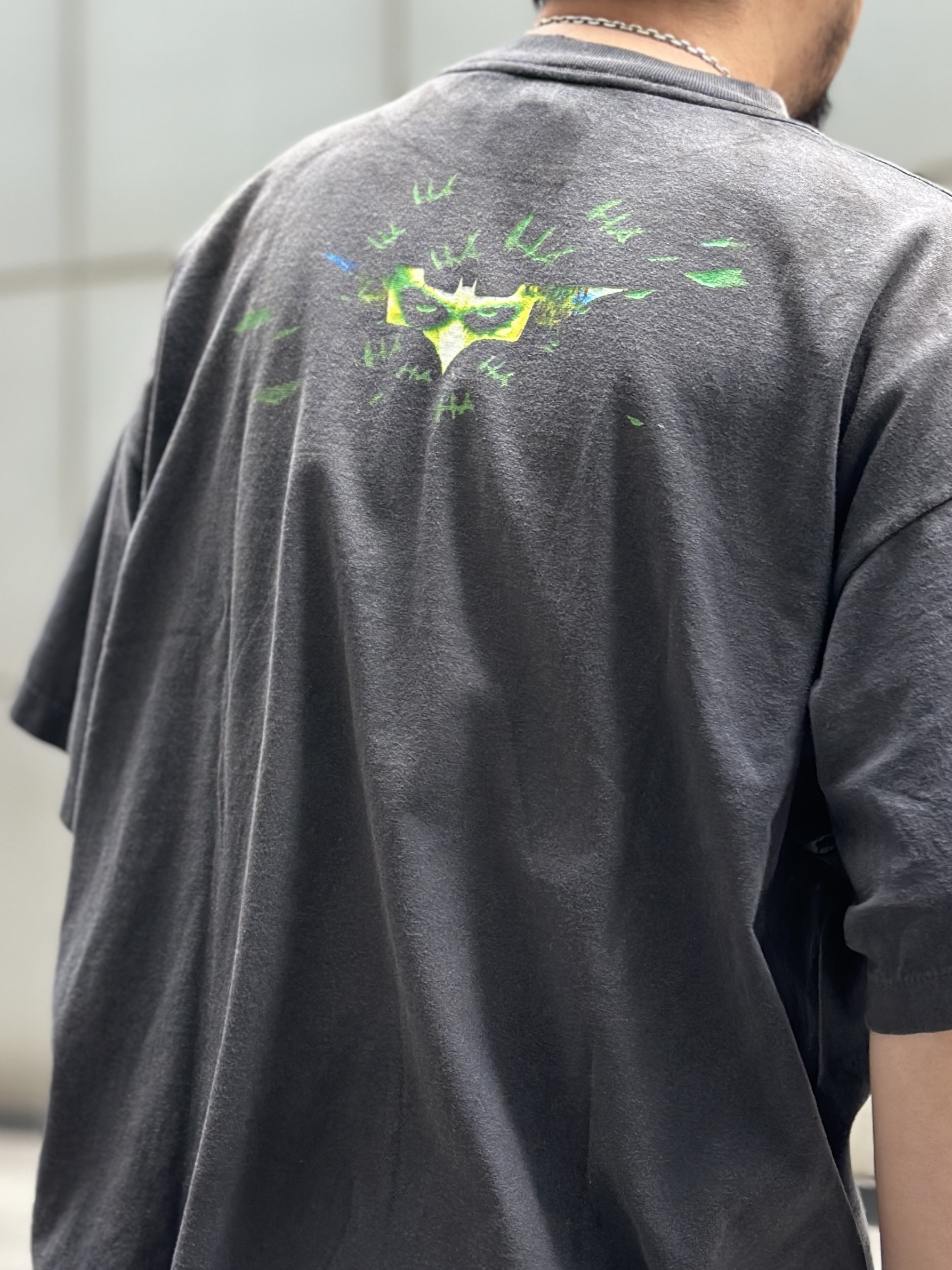 Saint Mxxxxxx x The Dark Knight Joker S/S T-Shirt Black - 25SS, Saint Mxxxxxx Saint Journey Cap Black 착용 스타일 - 4