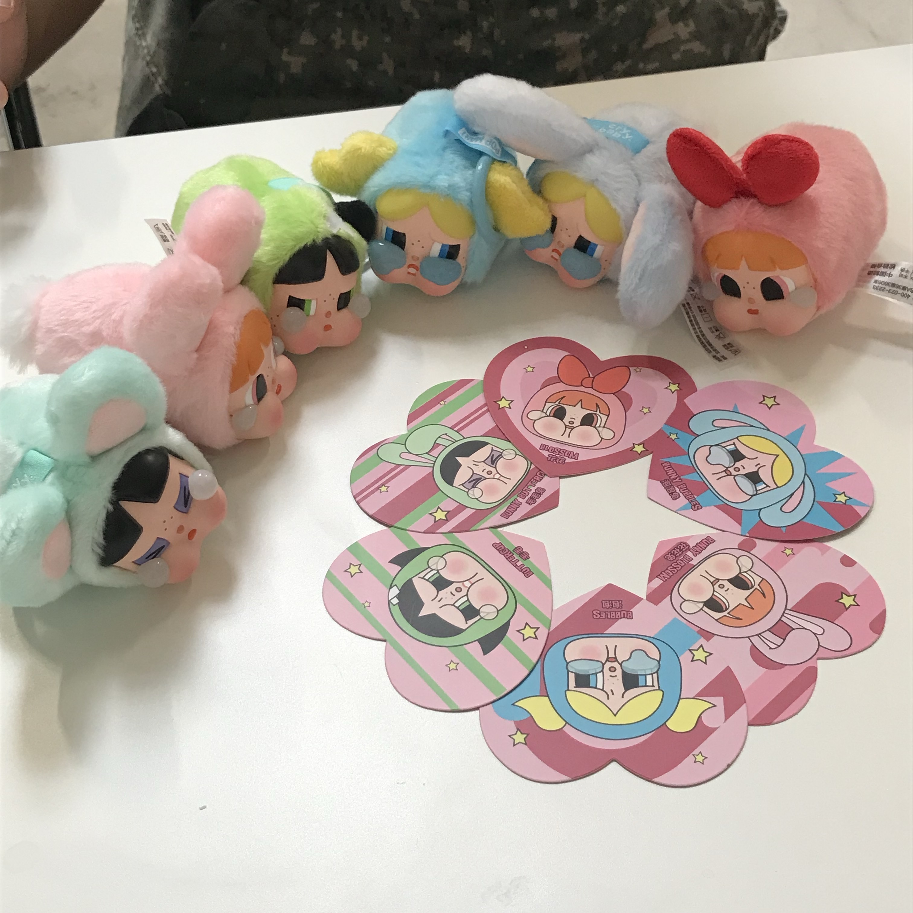 Pop Mart Crybaby x Powerpuff Girls Series Keyring Sealed Case (6 Blind Boxes) 착용 스타일 - 1