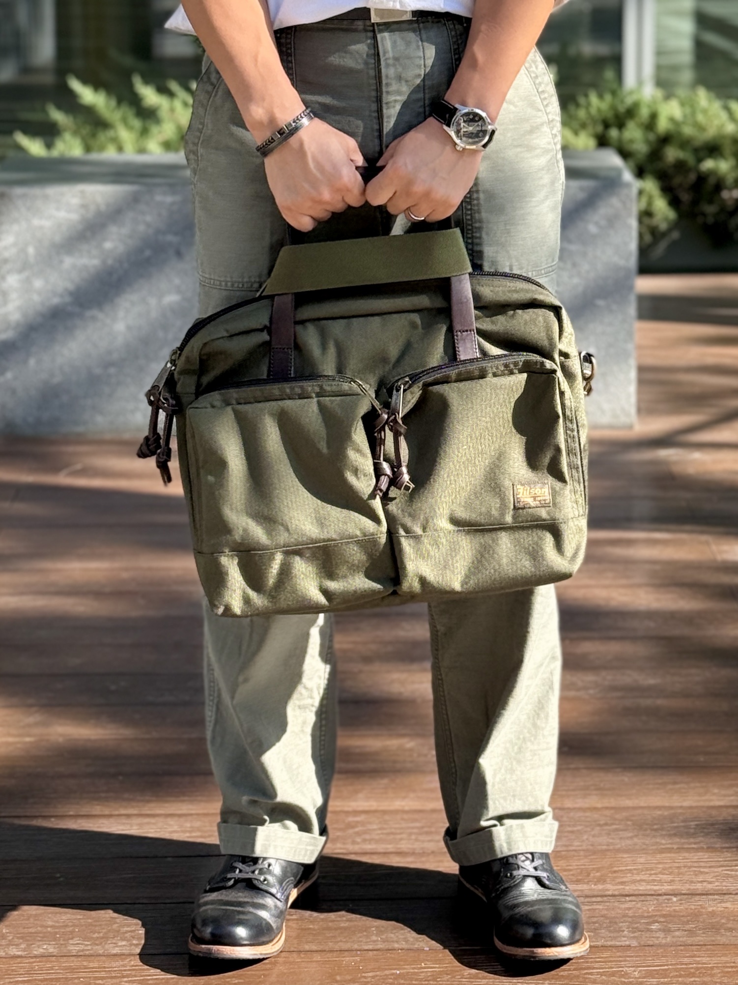 Filson 24 Hour Tin Briefcase Otter Green, Red Wing  Beckman Flatbox 9060 Black Klondike - D 착용 스타일 - 7