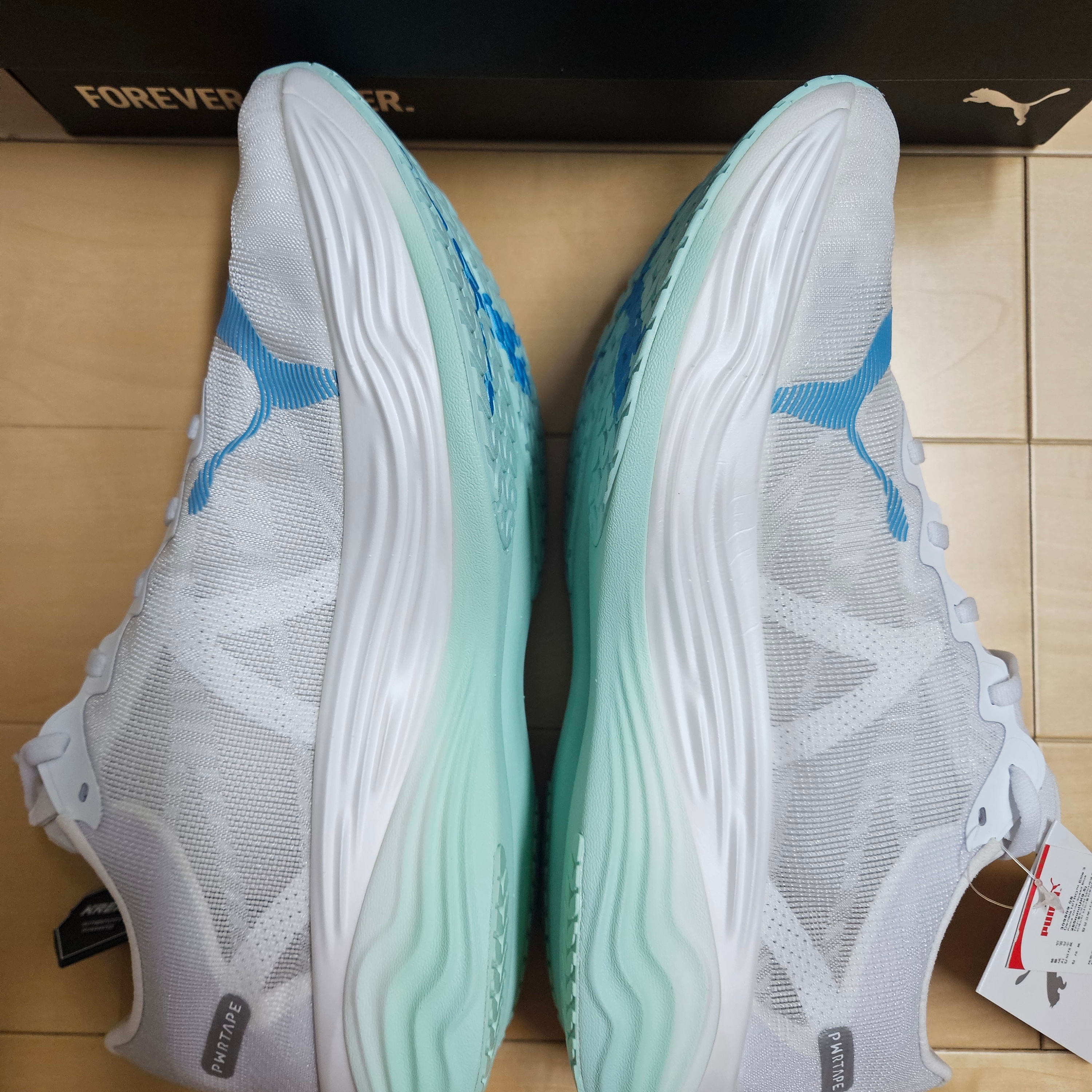 Puma Deviate Nitro Elite 3 White Speed Blue 착용 스타일 - 4