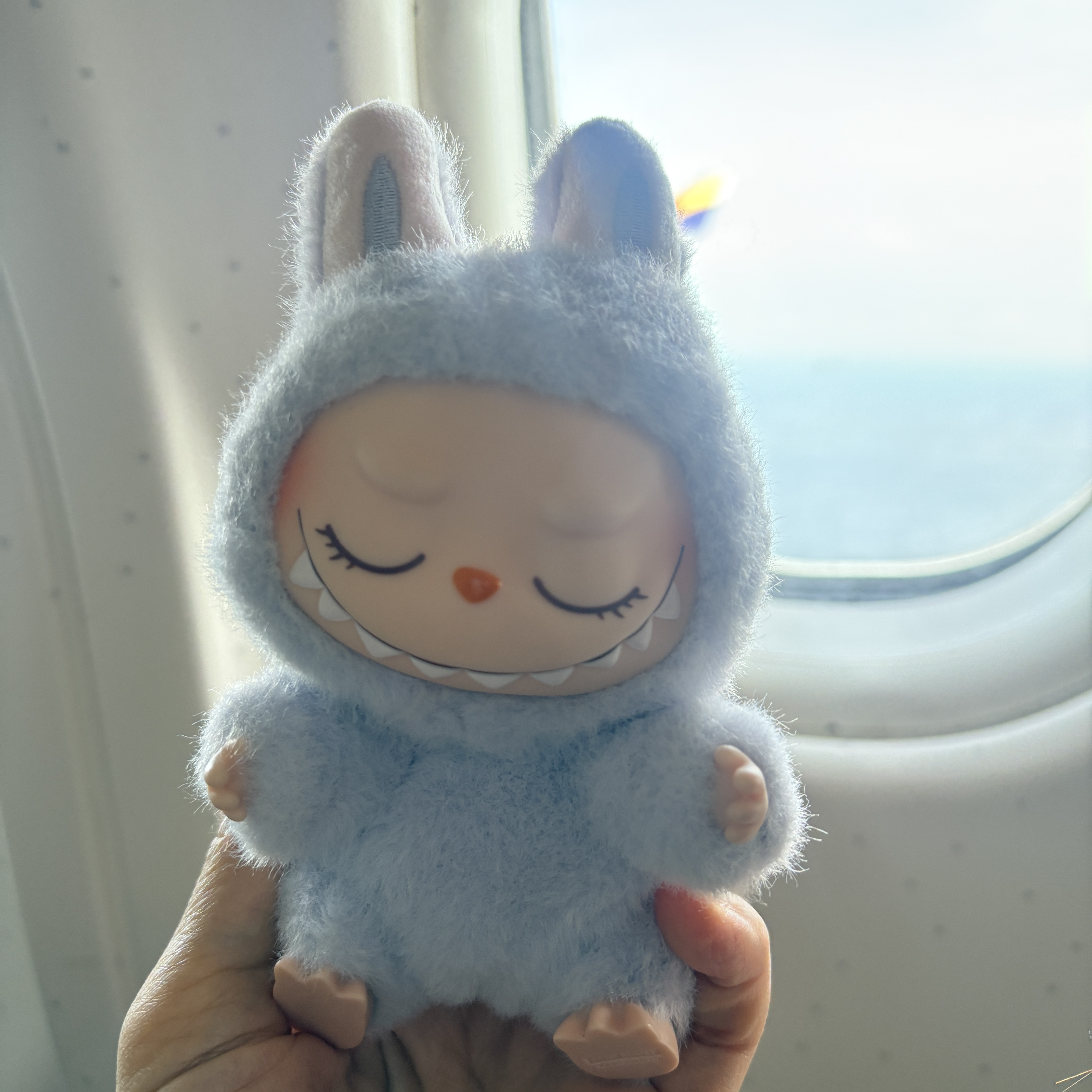 Pop Mart Labubu Let's Play Together Doll Series Zizi Keyring (Opened Case) 착용 스타일 - 1