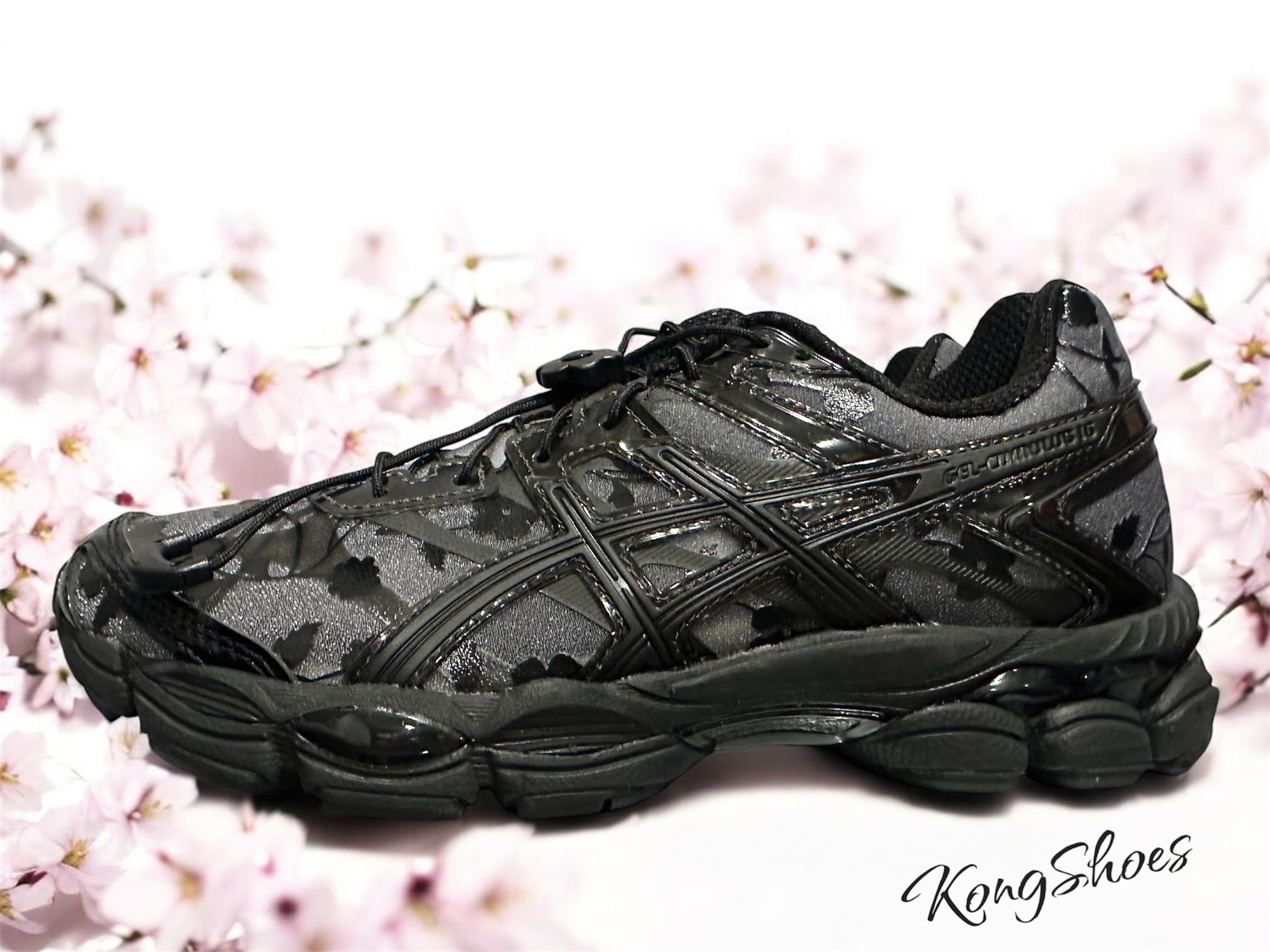 Asics x Cecilie Bahnsen Gel-Cumulus 16 Black 착용 스타일