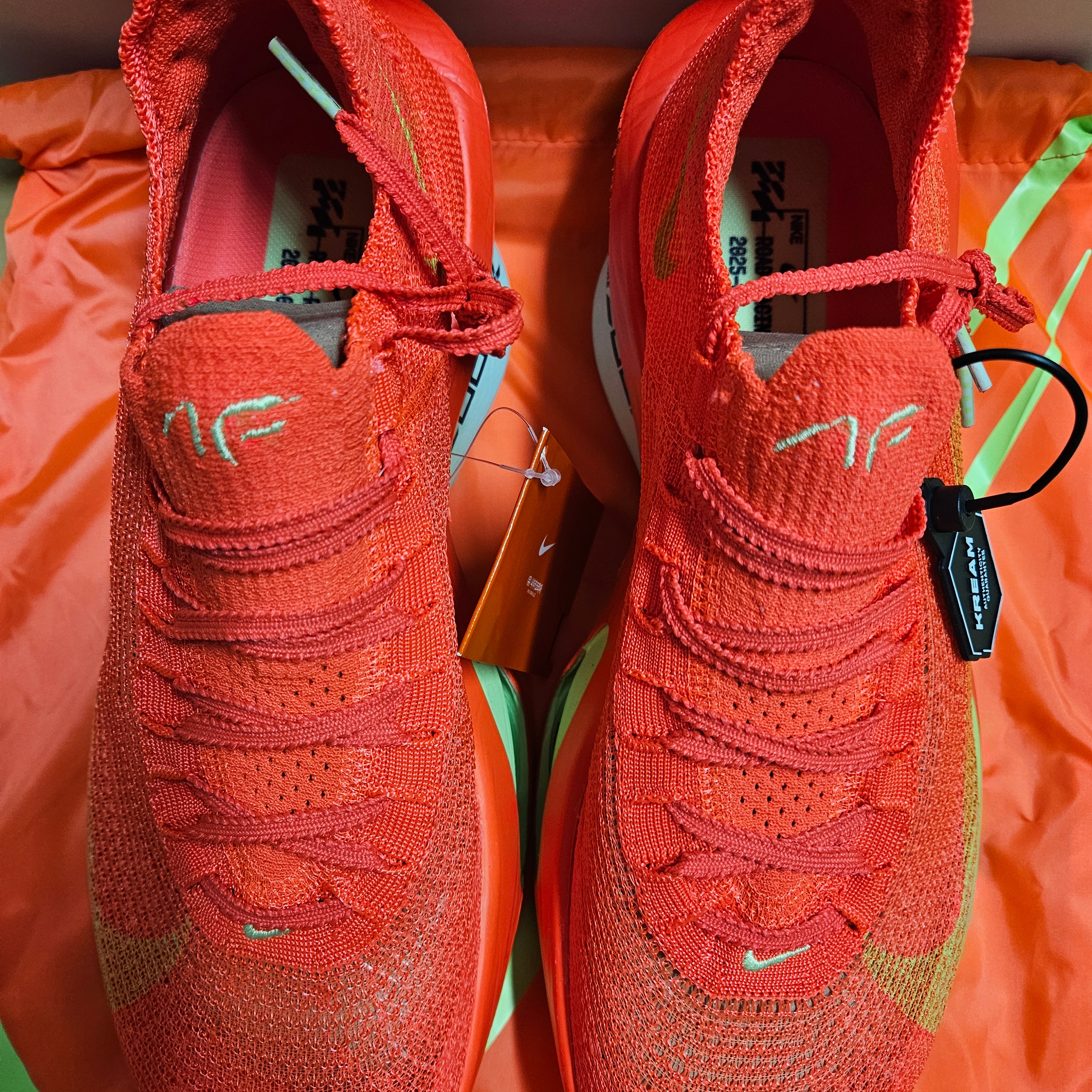 Nike Air Zoom Alphafly Next% 3 Bright Crimson Lime Blast 착용 스타일 - 5