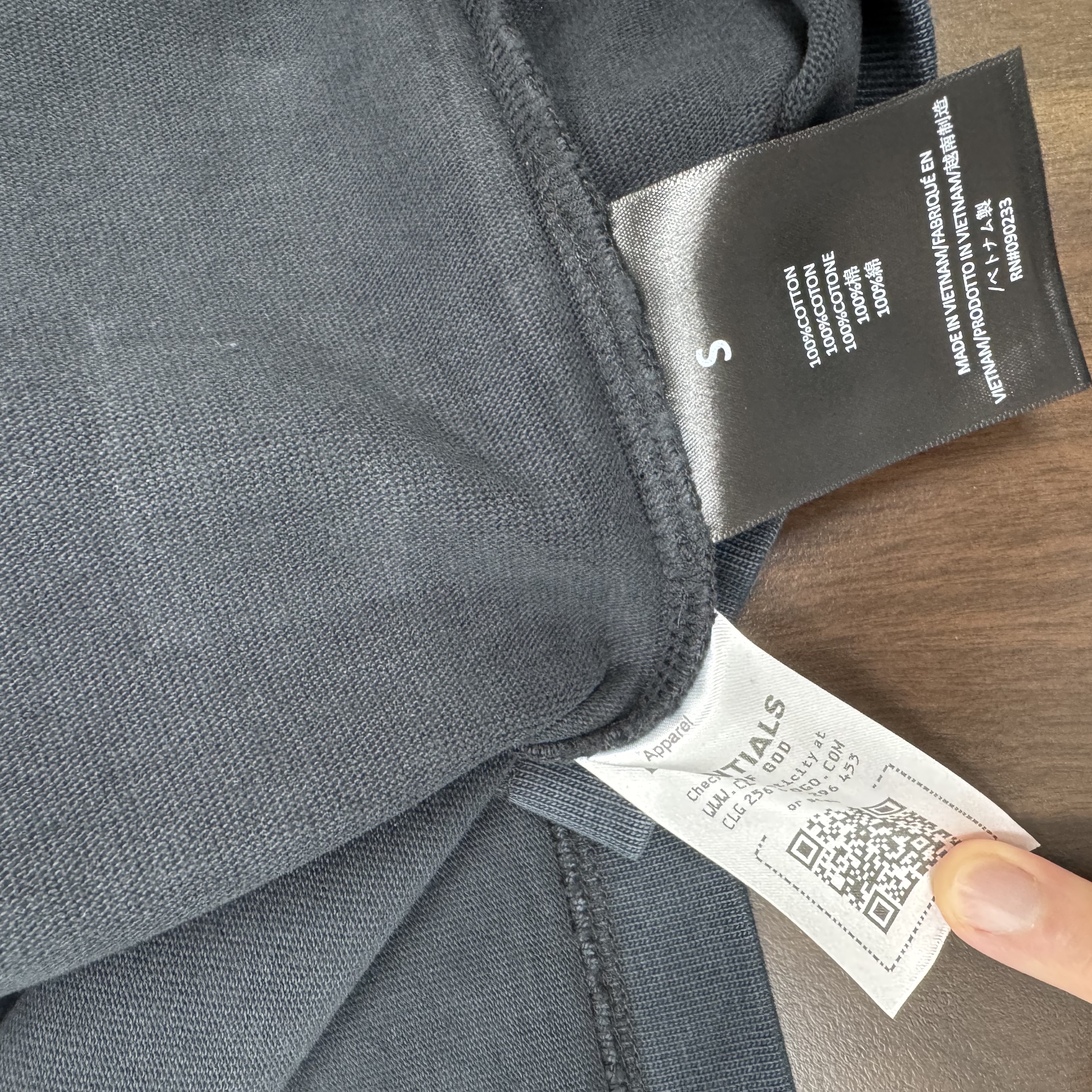Essentials Heavy Crewneck T-Shirt Black - 24FW 착용 스타일 - 4