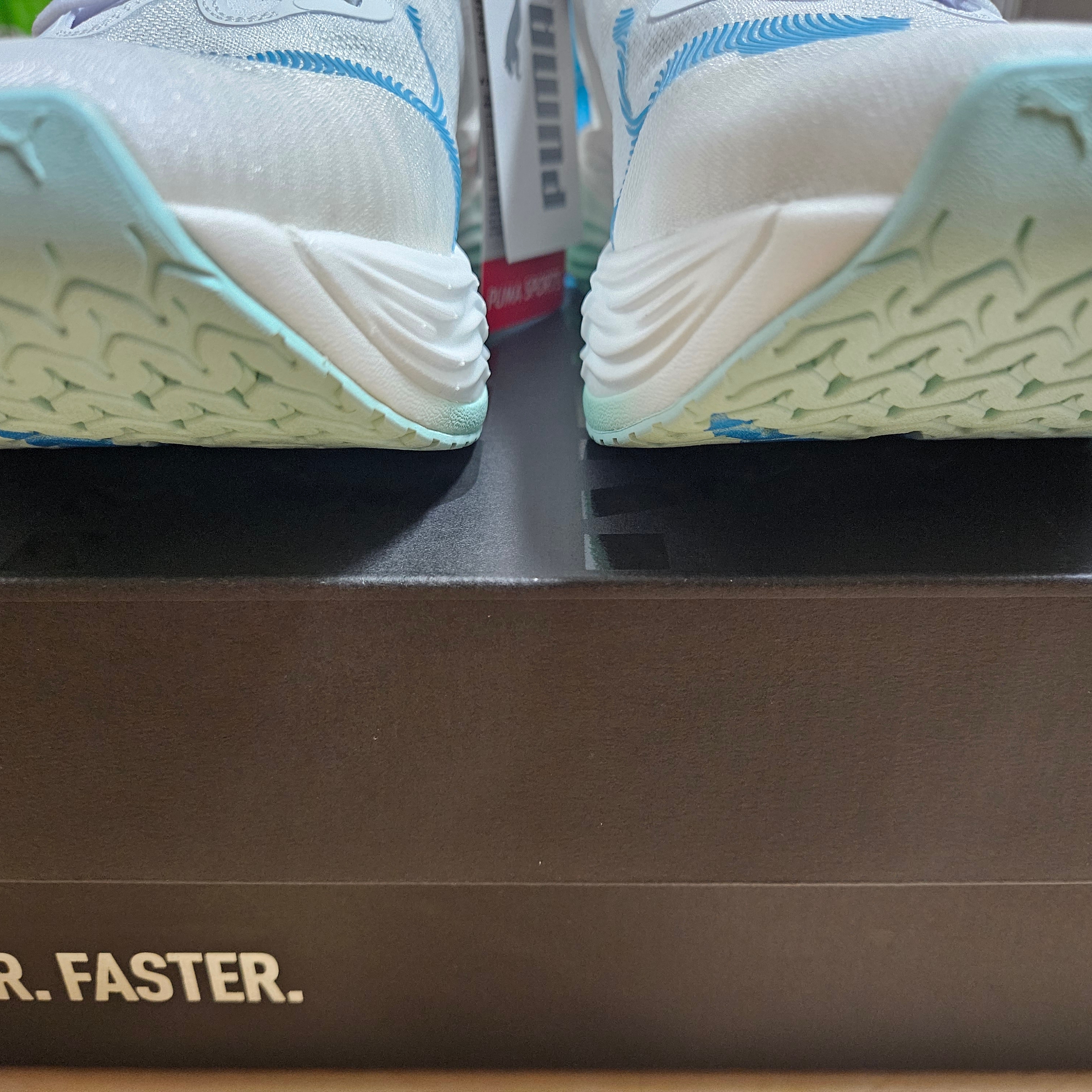 Puma Deviate Nitro Elite 3 White Speed Blue 착용 스타일 - 8