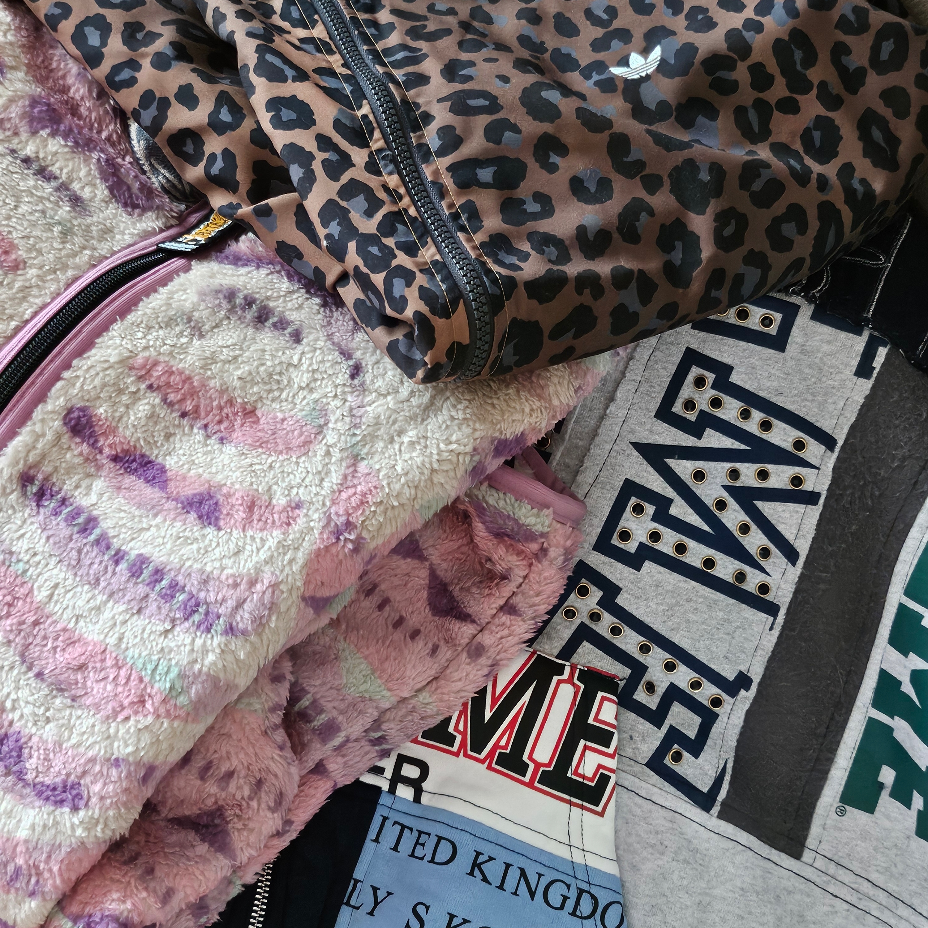 Kapital Ashland Stripe & Bone Fleece Zip Blouson Pink, Supreme Patchwork Zip Up Hooded Sweatshirt Navy - 25SS 착용 스타일
