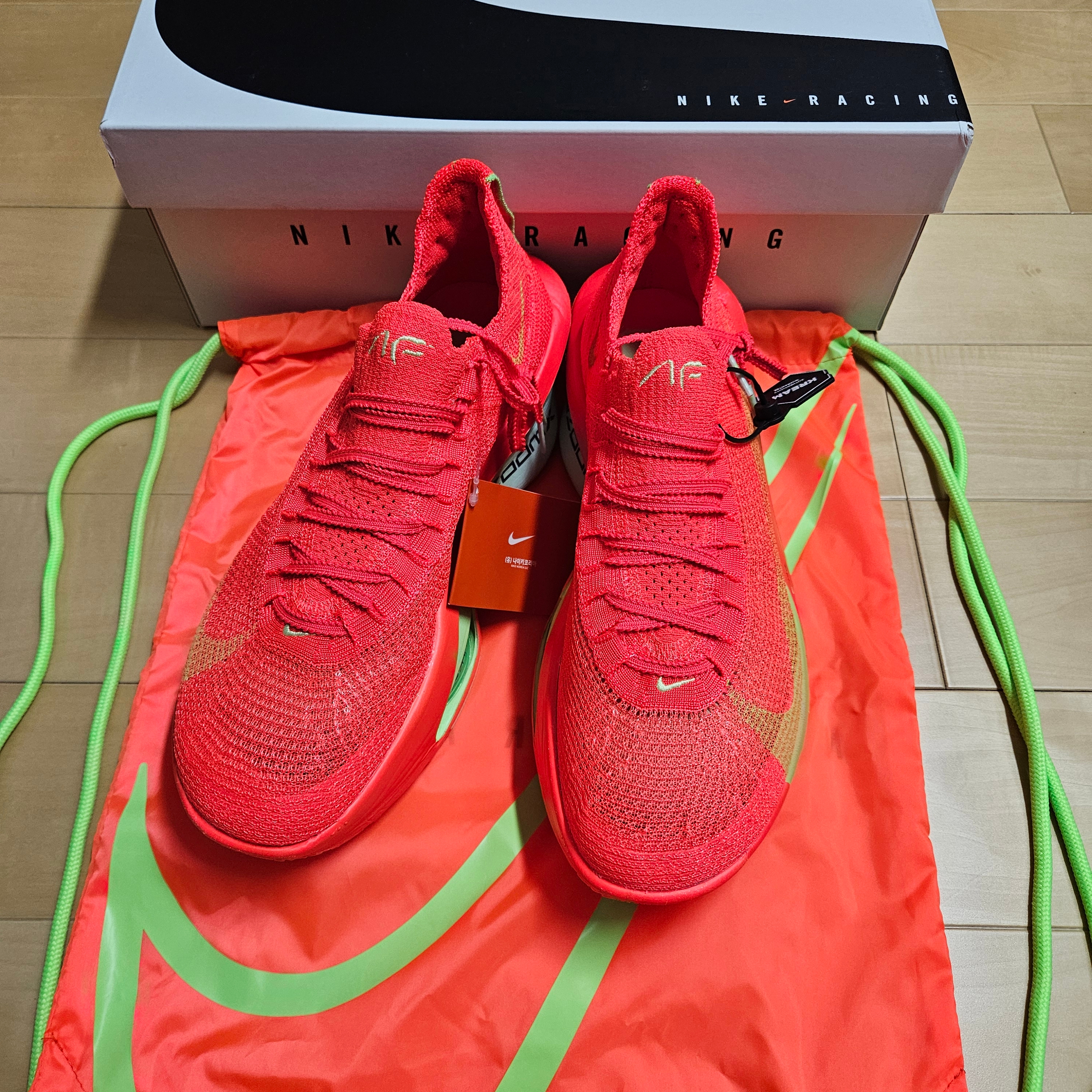 Nike Air Zoom Alphafly Next% 3 Bright Crimson Lime Blast 착용 스타일 - 3
