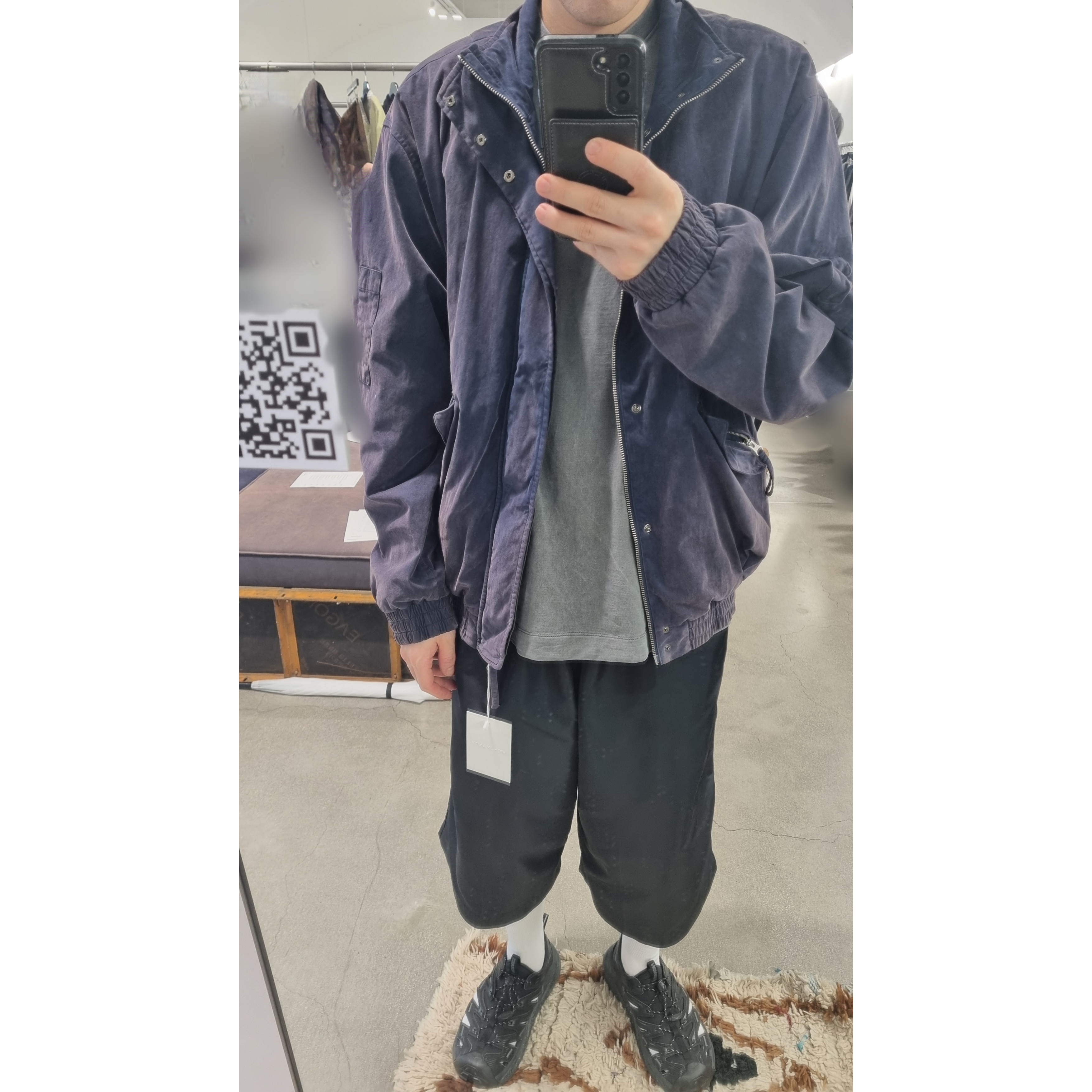 MJD Re-Nylon Wide Carpenter Bermuda Pants Black, MJD Re-Nylon Wide Carpenter Bermuda Pants Black 착용 스타일 - 1