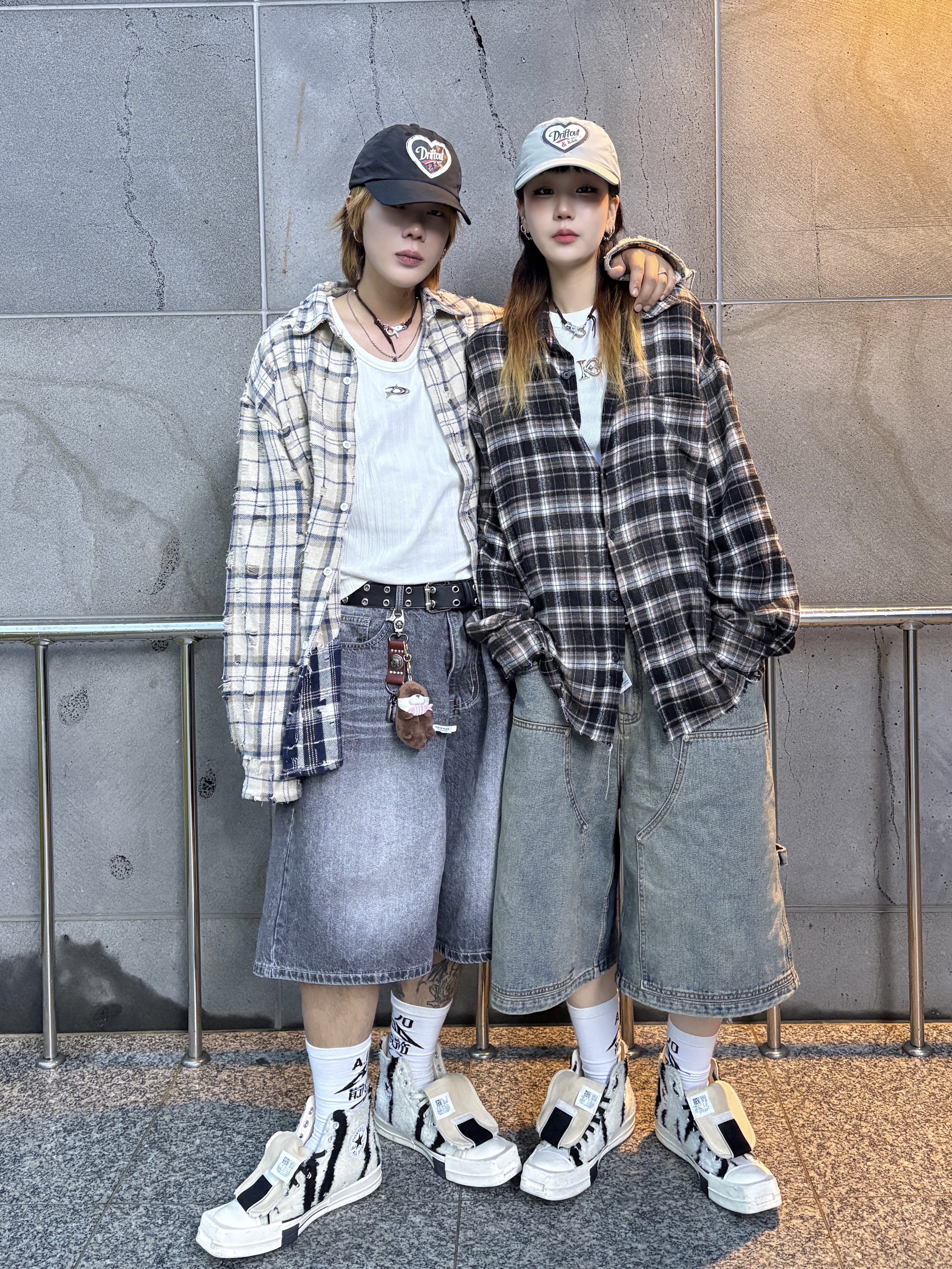 Converse x Drkshdw Turbodrk Chuck 70 Hi Lilly White 착용 스타일 - 3