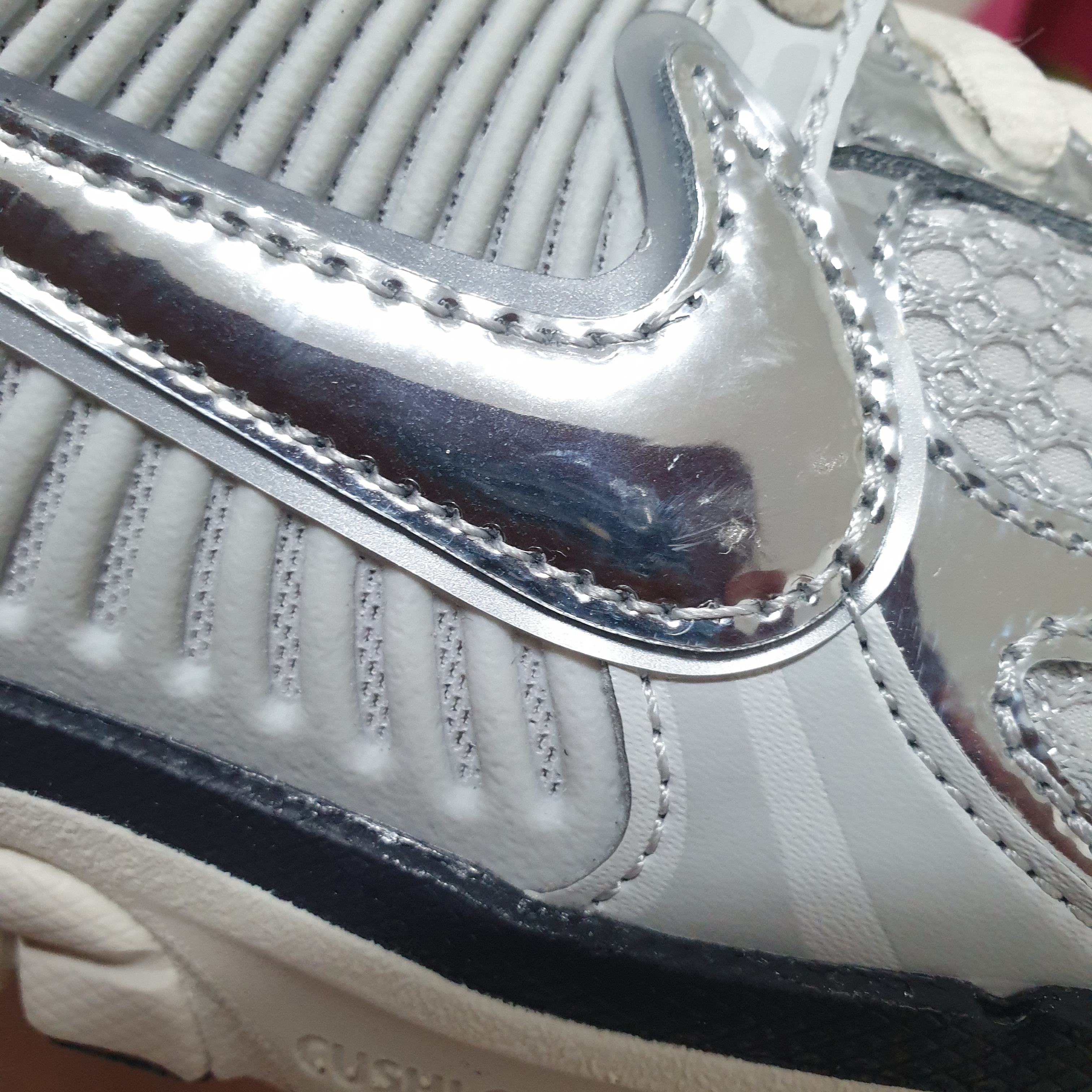 Nike Zoom Vomero 5 Photon Dust Gridiron 착용 스타일 - 2