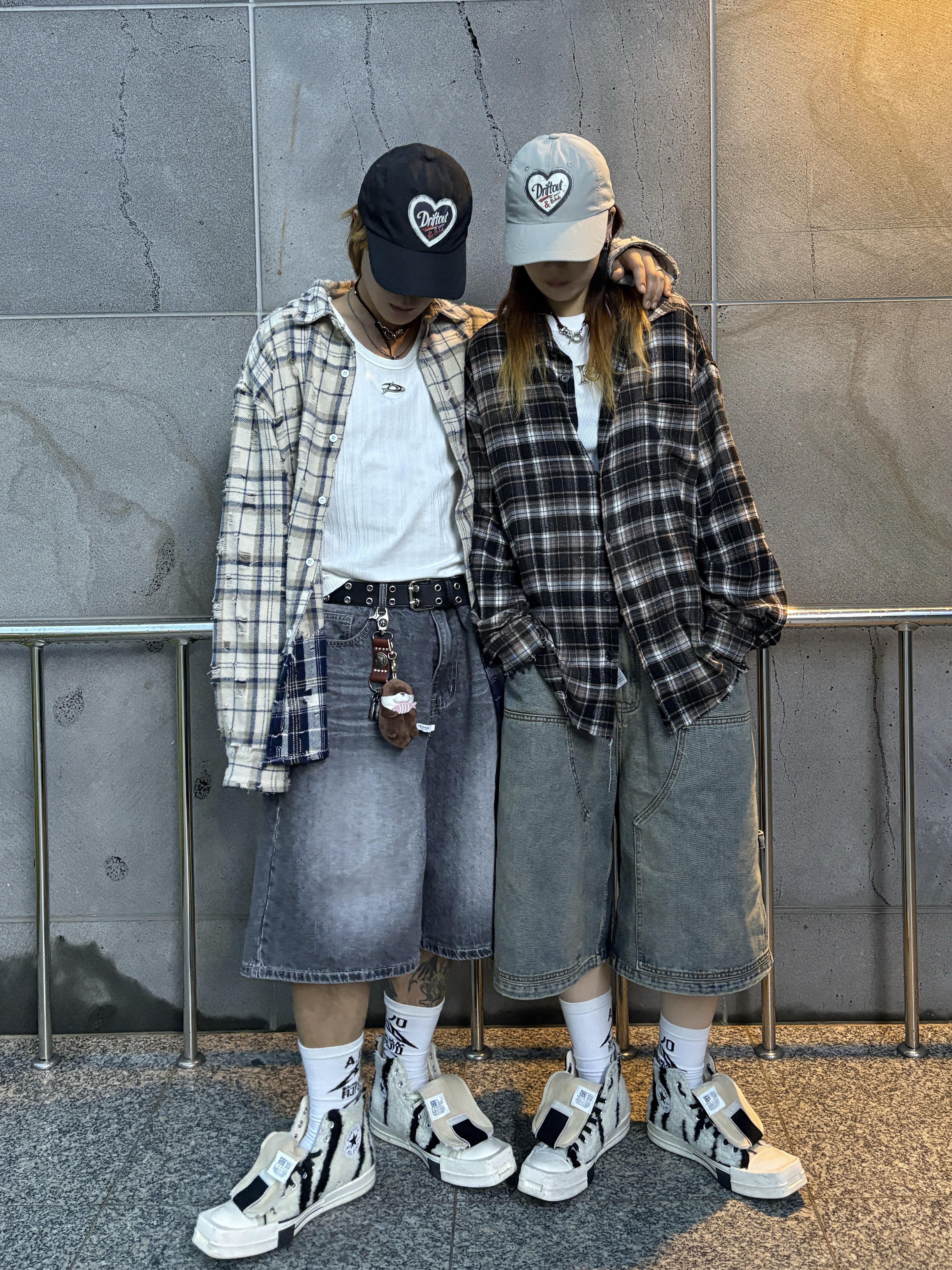 Converse x Drkshdw Turbodrk Chuck 70 Hi Lilly White 착용 스타일 - 4