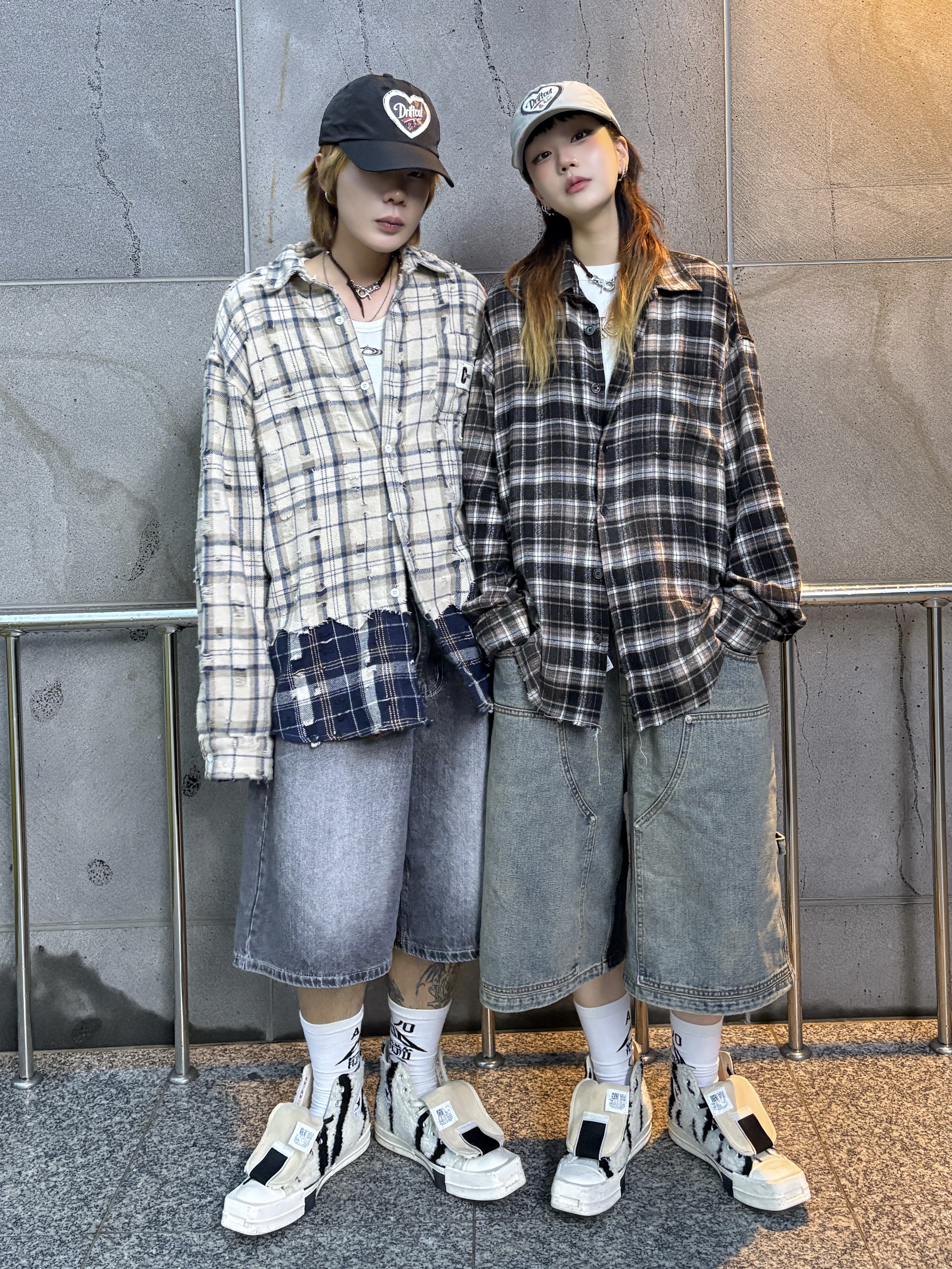 Converse x Drkshdw Turbodrk Chuck 70 Hi Lilly White 착용 스타일 - 1