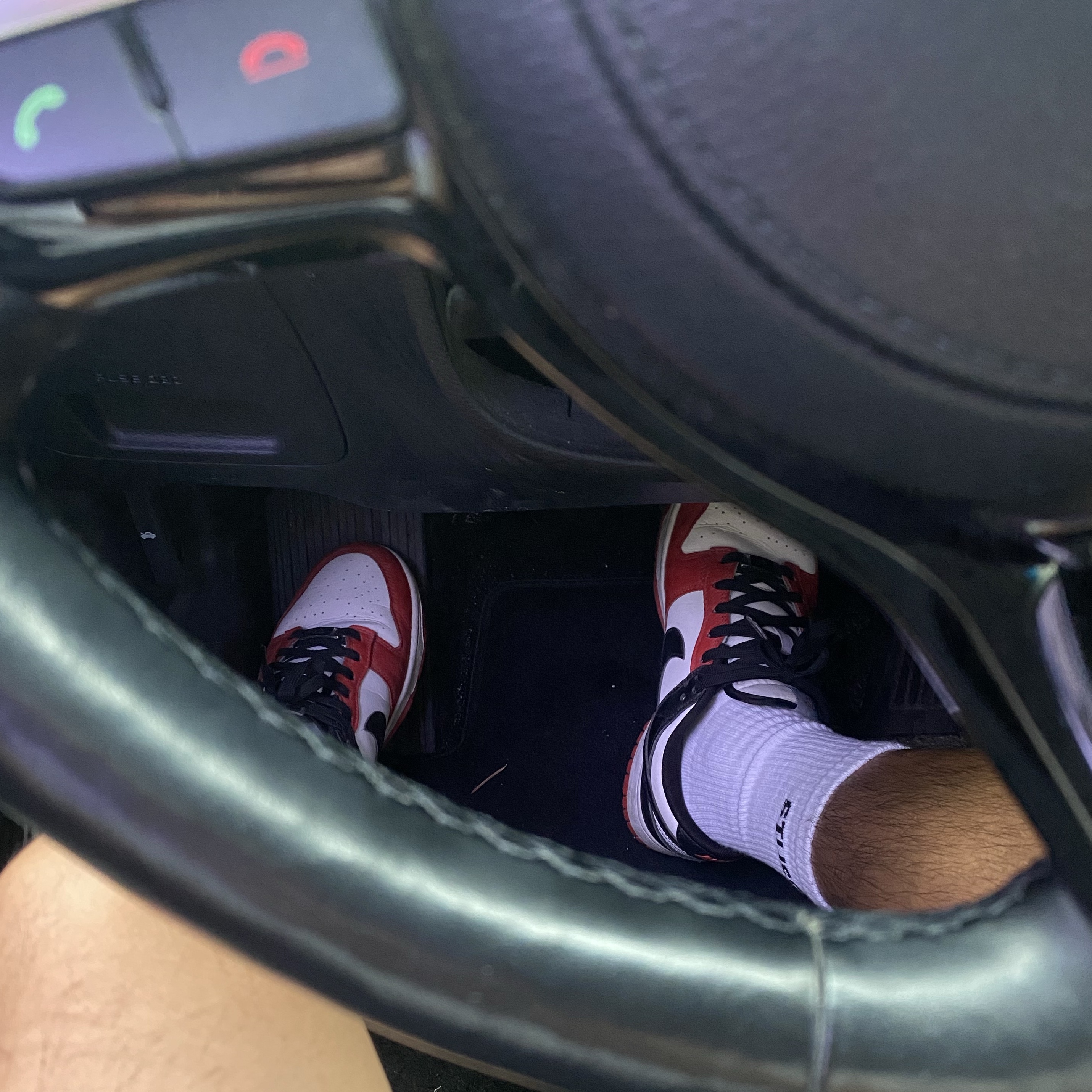 Nike x Stussy NRG Crew Socks White Black 착용 스타일