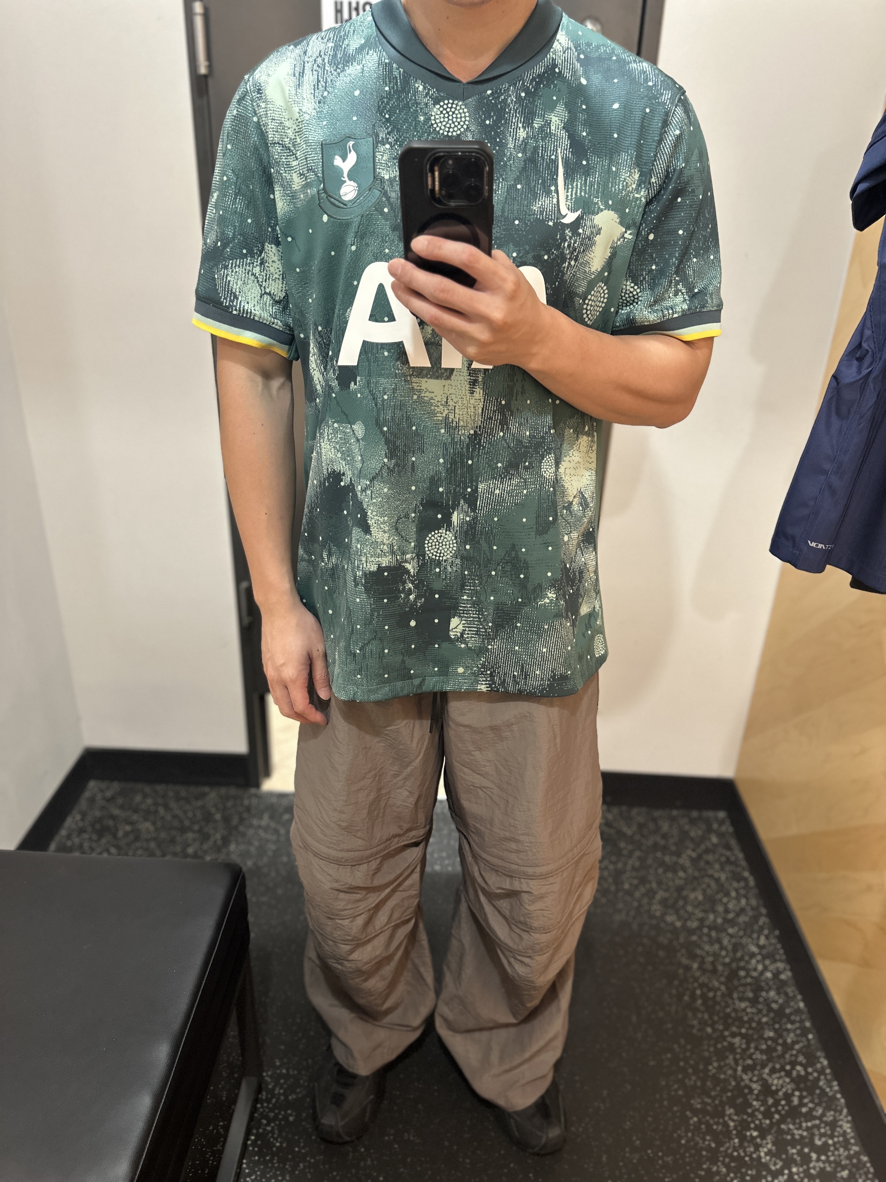 Nike Tottenham Hotspur 2024/25 Dri-Fit Stadium Third Replica Jersey Enamel Green (Non Marking Ver.) 착용 스타일