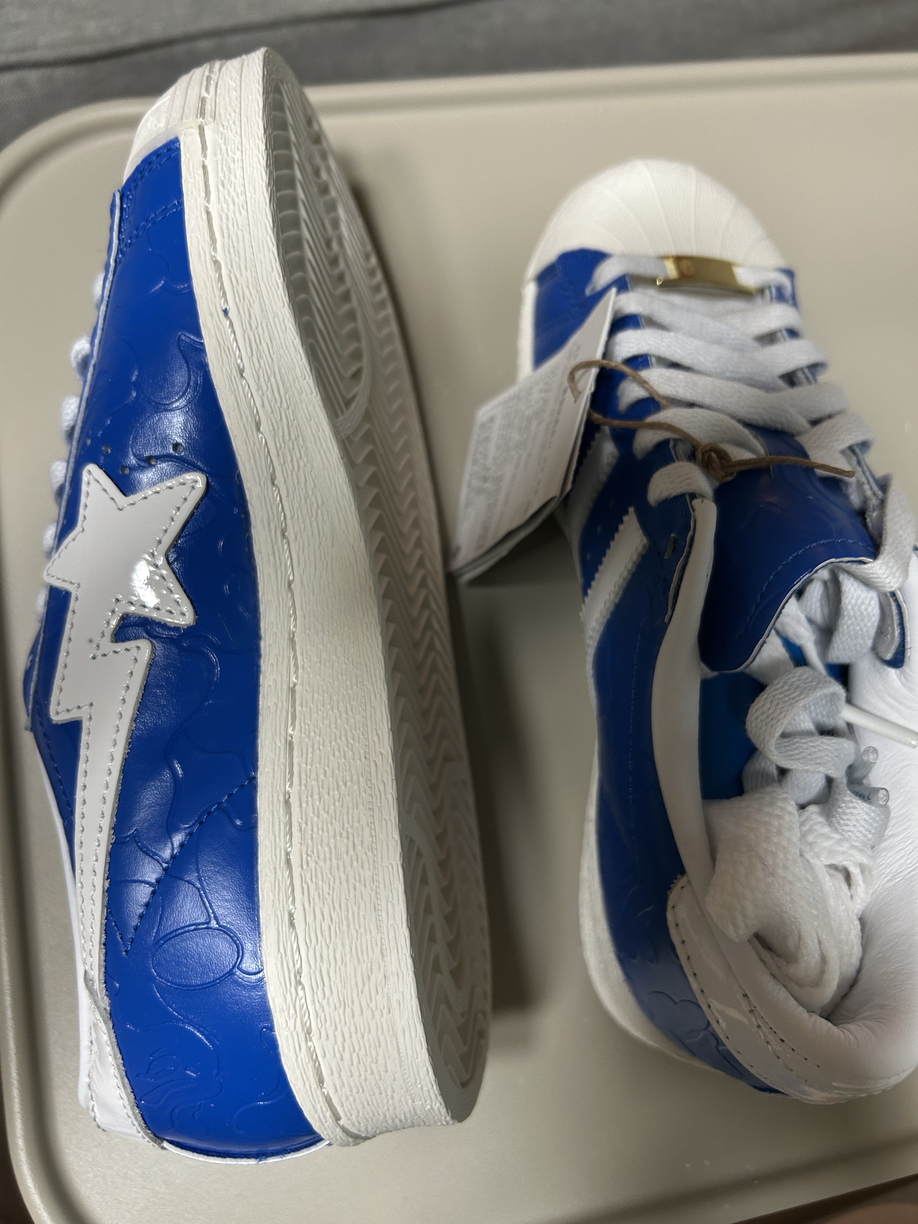 Adidas x BAPE Superstar Vintage Blue Cloud White 착용 스타일