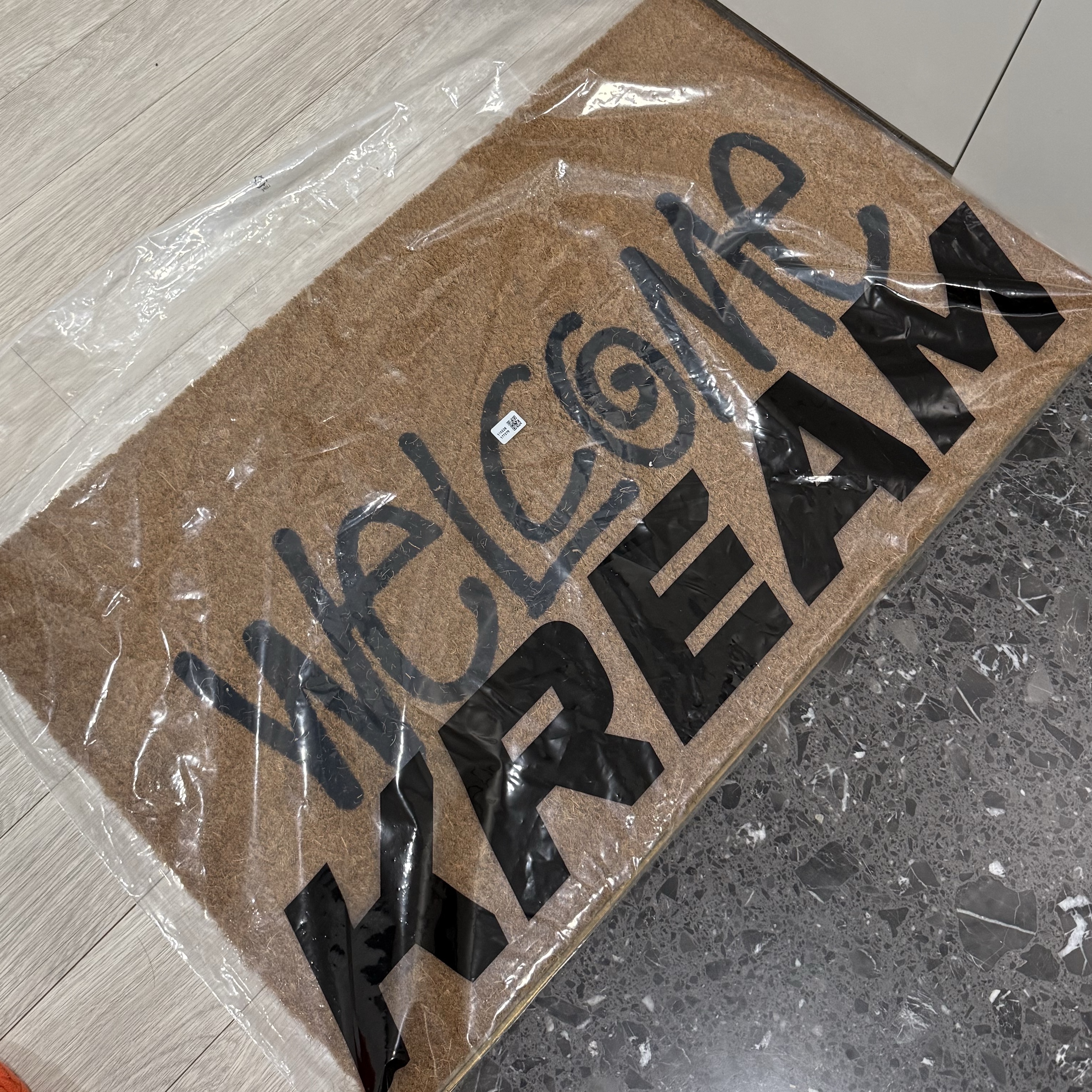 Stussy Welcome Mat Cocoa 착용 스타일