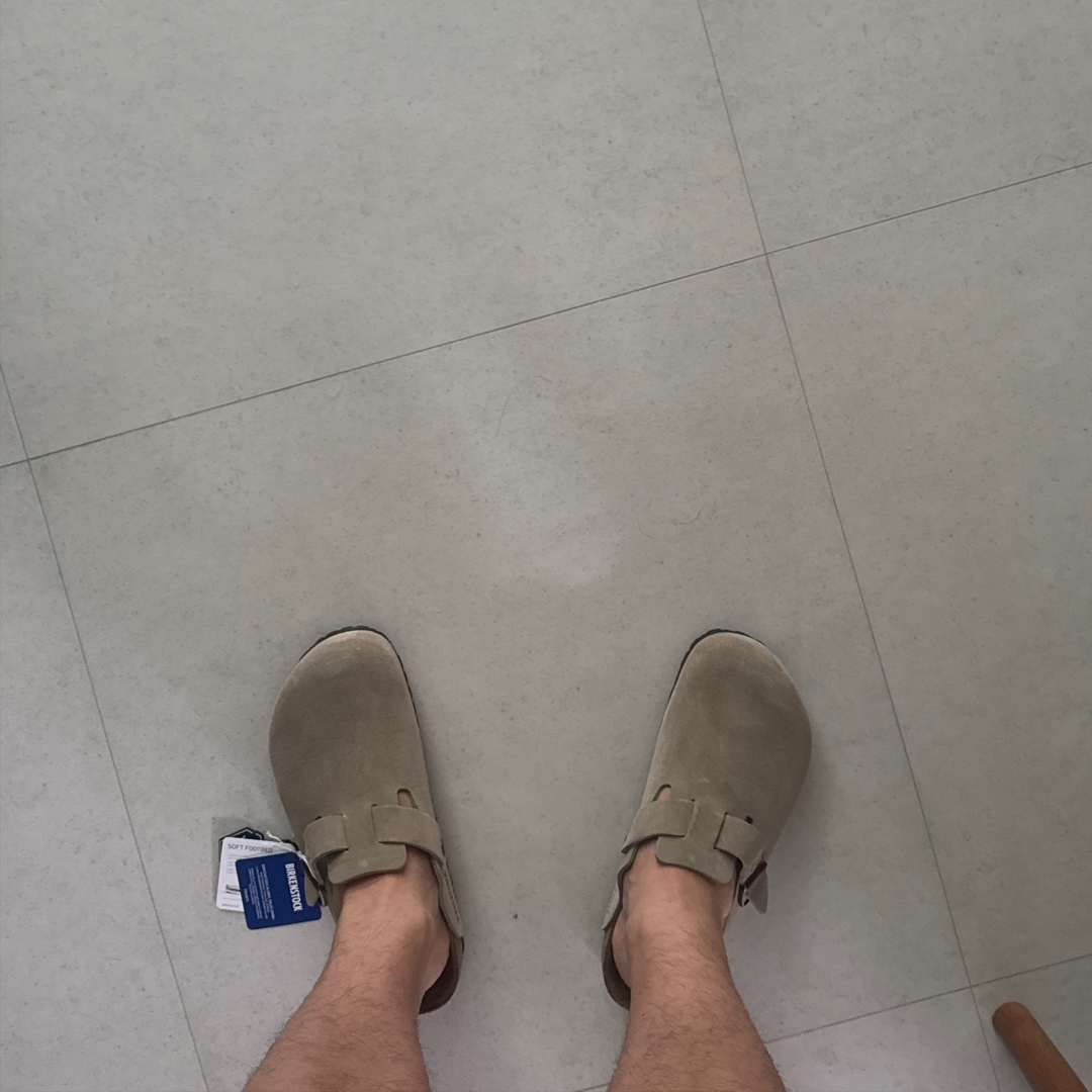 Birkenstock Boston Soft Footbed Taupe - Regular 착용 스타일