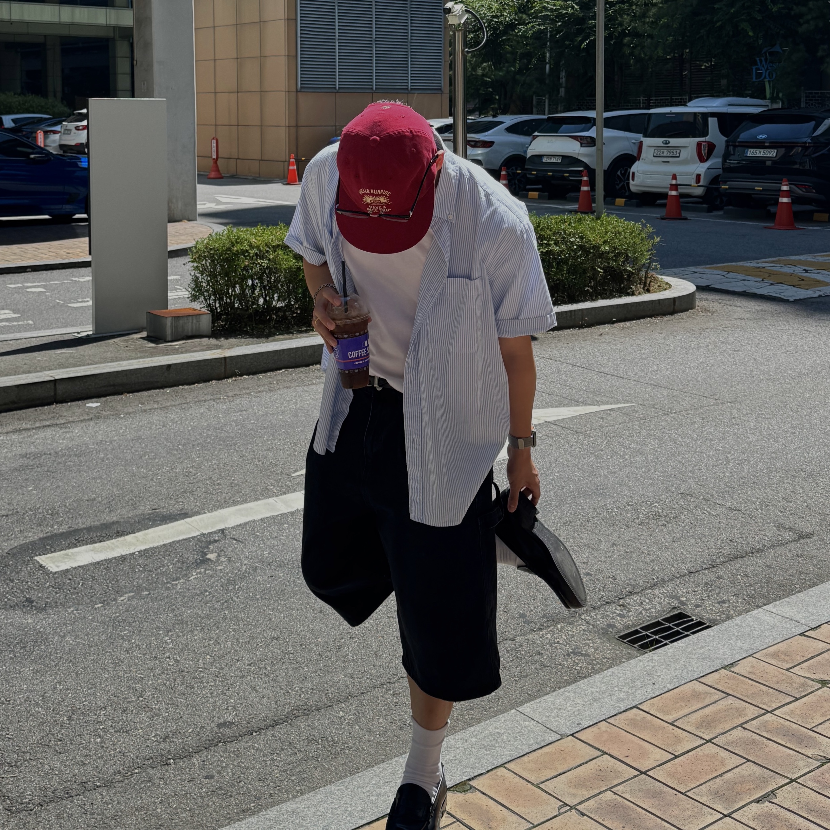 Hello Sunrise VTG Arch Logo Relaxed Fit Cap Red, Haruta HS-906 Penny Loafer Black 착용 스타일