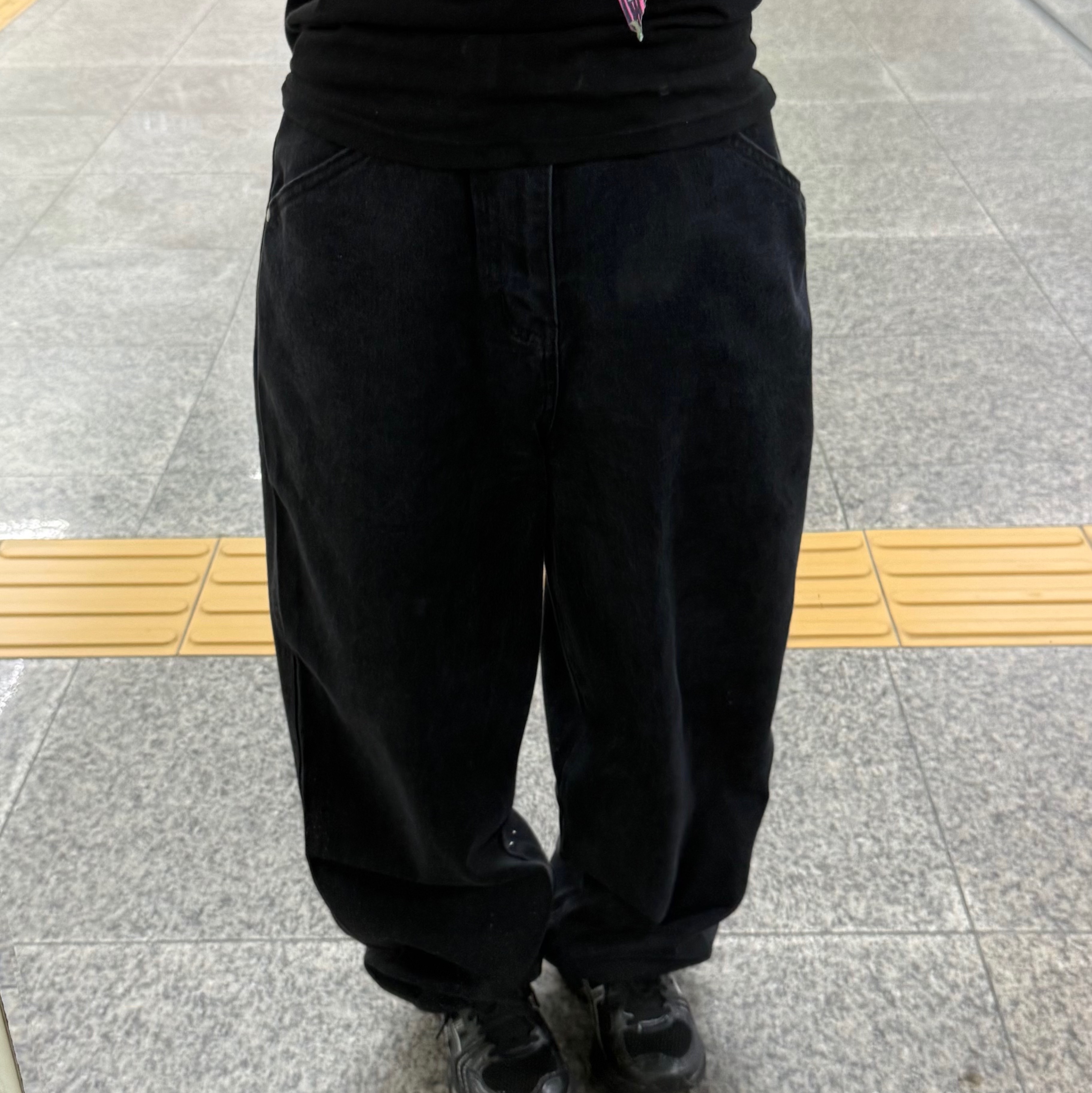 Suade Contour Pocket Denim Black, Asics Gel-Kayano 14 Black Pure Silver 착용 스타일 - 2