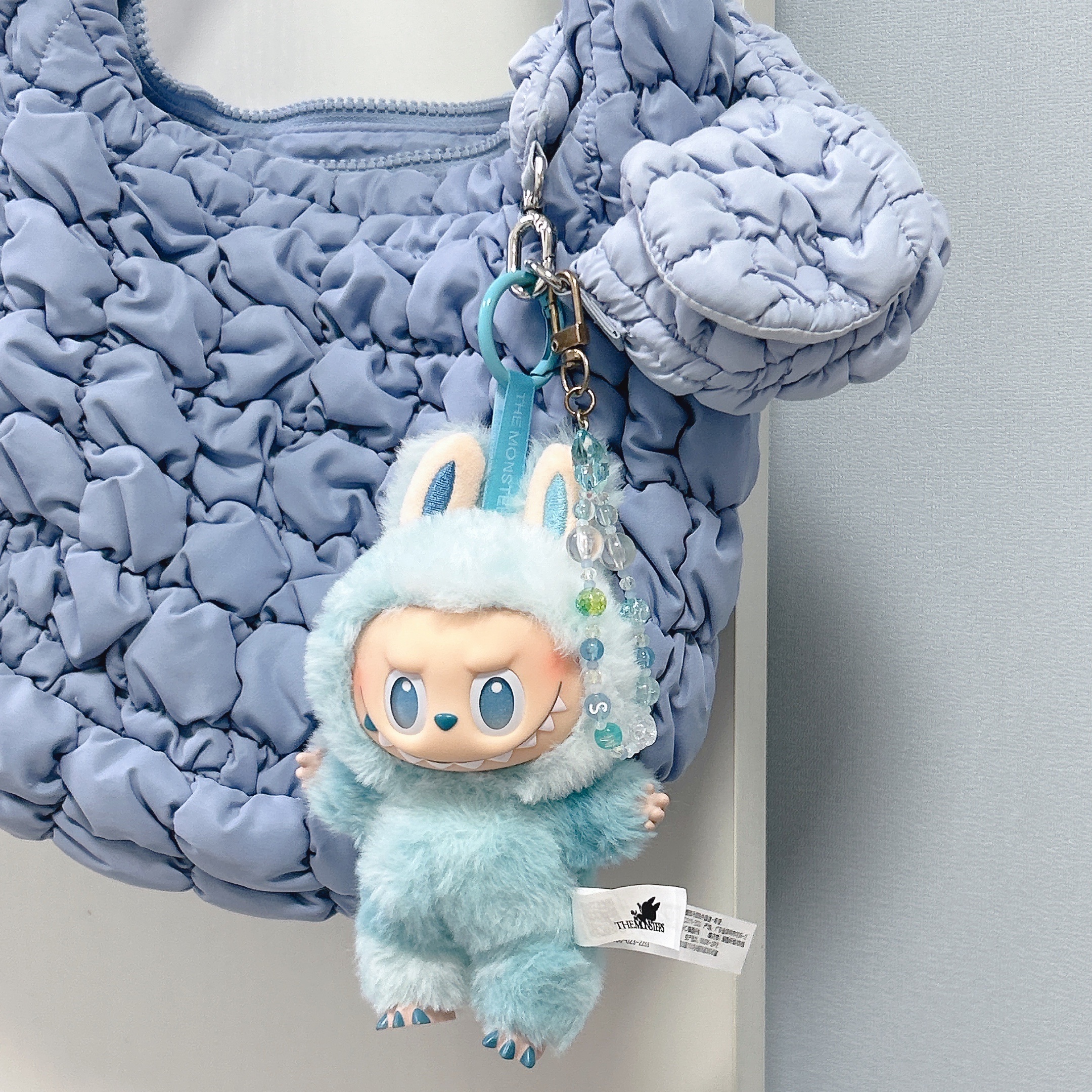 Pop Mart Labubu The Monsters Highlight Series Sealed Case (1 Blind Box), Pop Mart Labubu The Monsters Highlight Series Hope Keyring (Opened Case) 착용 스타일
