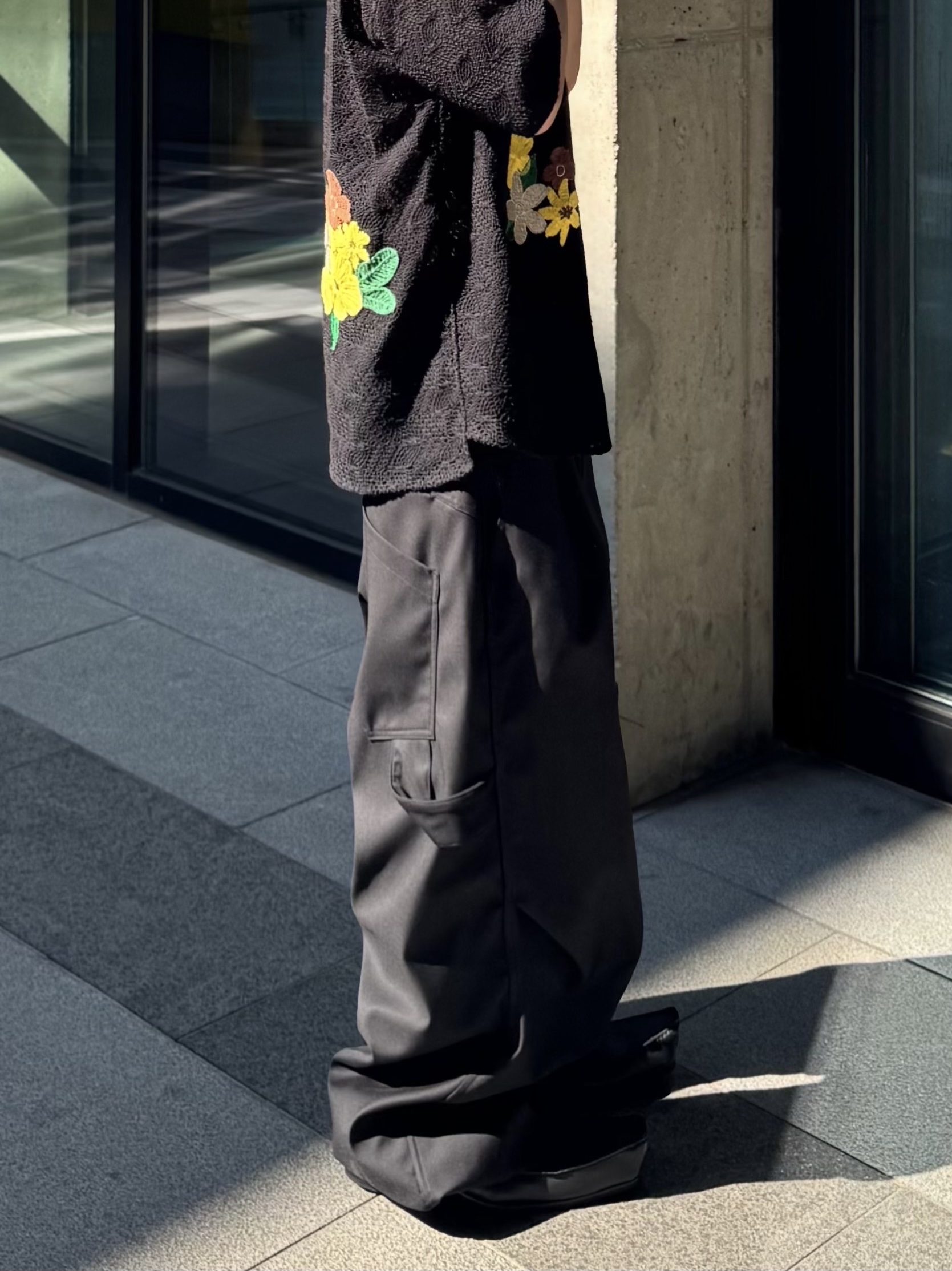Kamien x KOIN SEOUL 247 All Day Slacks Black, Balenciaga Romeo Mule Black 착용 스타일 - 4