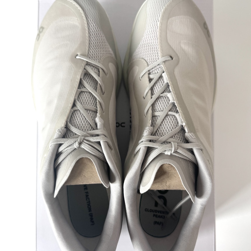 (W) On Running x Post Archive Faction (Paf) Cloudventure Peak Ice Moon, Hoka Mafate Speed 4 Lite Truffle Salt Vintage Yellow 착용 스타일 - 3