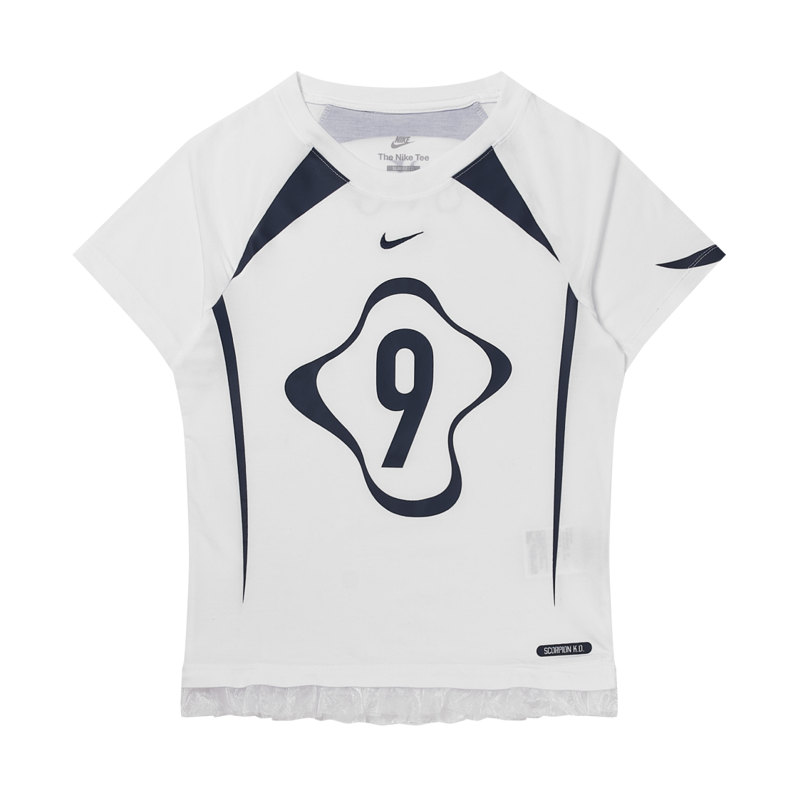 (W) 나이키 NSW 칠 니트 그래픽 티셔츠 화이트((W) Nike NSW Chill Knit Graphic T-Shirt White)