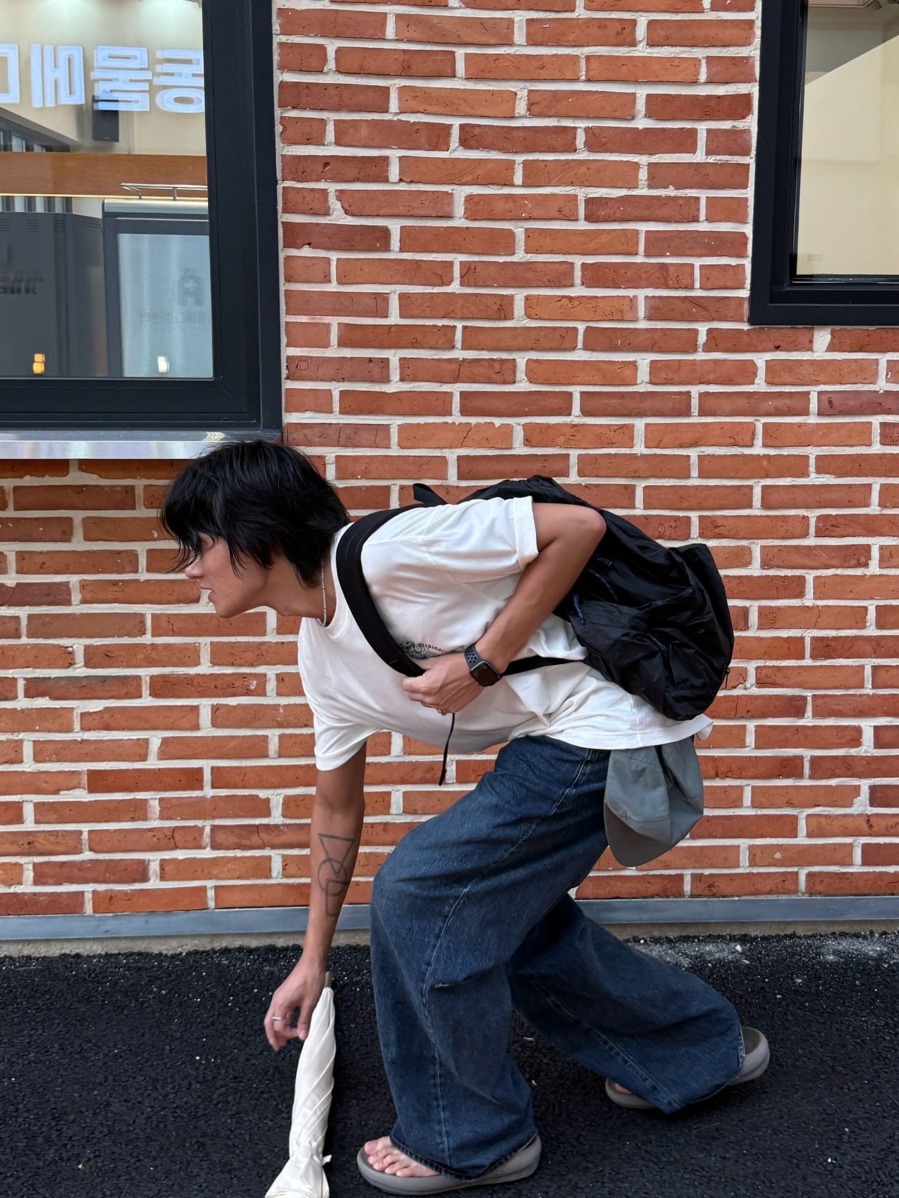 Tretorn Nylon Rip Backpack Black 착용 스타일 - 6
