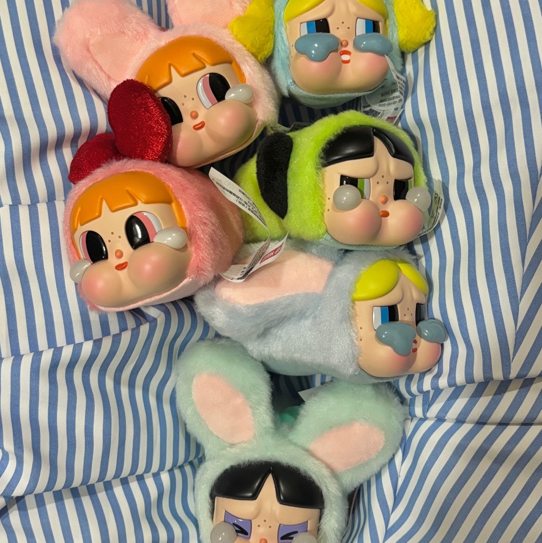 Pop Mart Crybaby x Powerpuff Girls Series Keyring Sealed Case (6 Blind Boxes) 착용 스타일 - 1