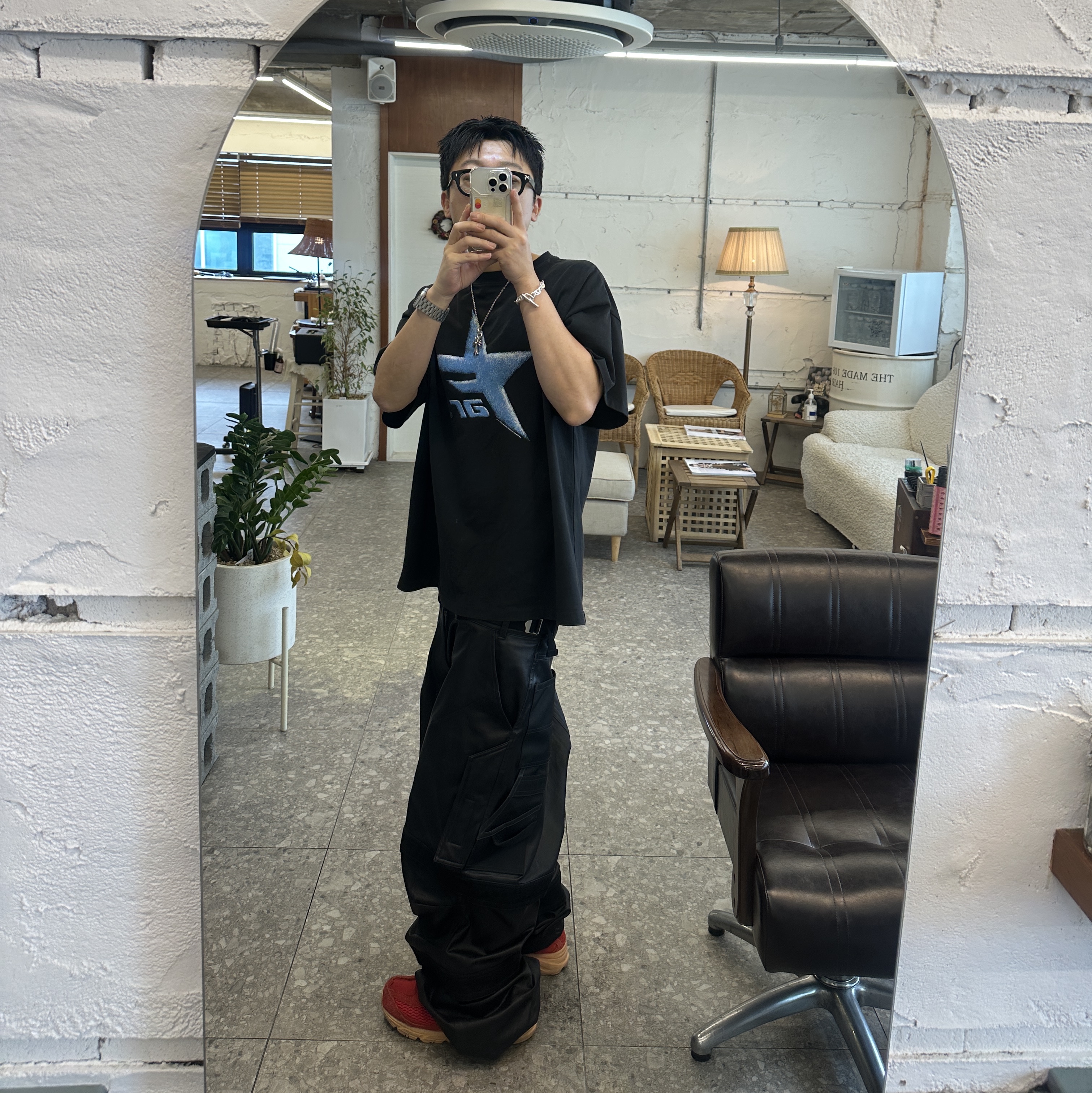 [더블적립]farfromwhat far layered work pants_black, [더블적립]Farfromwhat Far Star Logo T-Shirts Black 착용 스타일