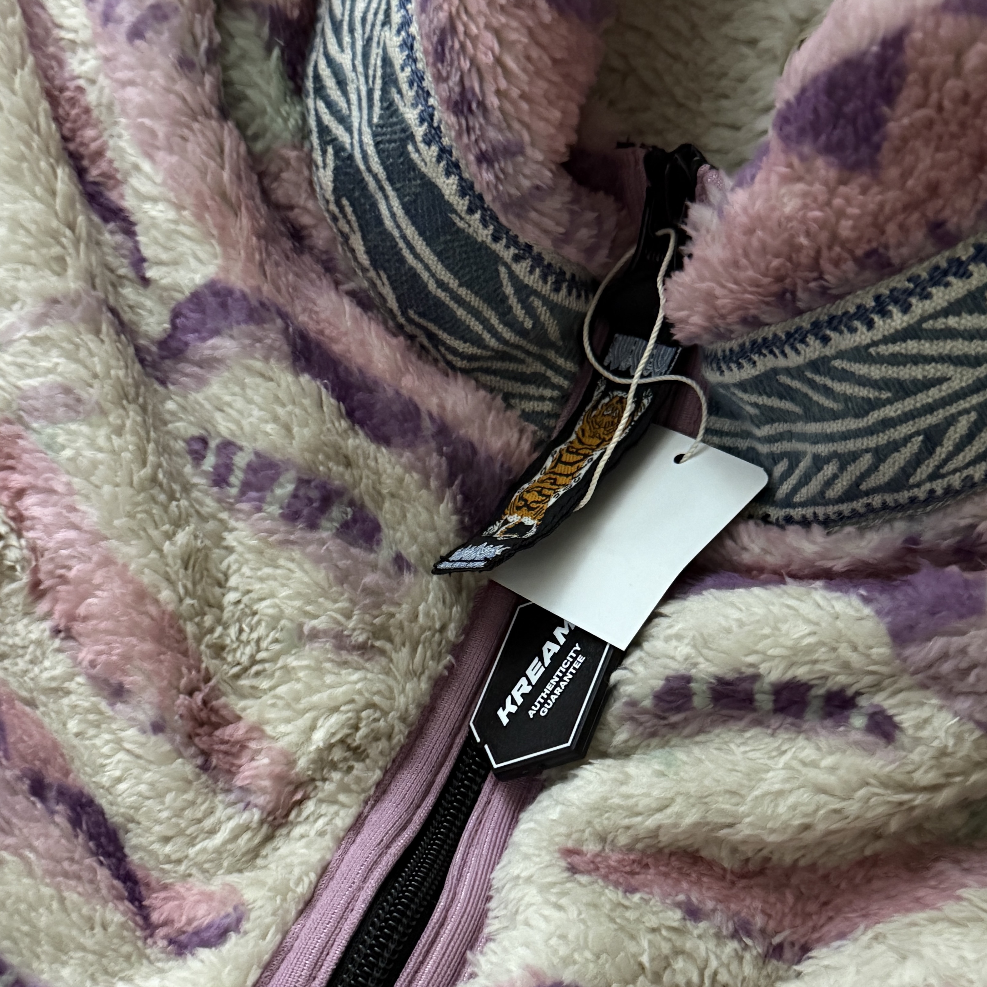 Kapital Ashland Stripe & Bone Fleece Zip Blouson Pink 착용 스타일
