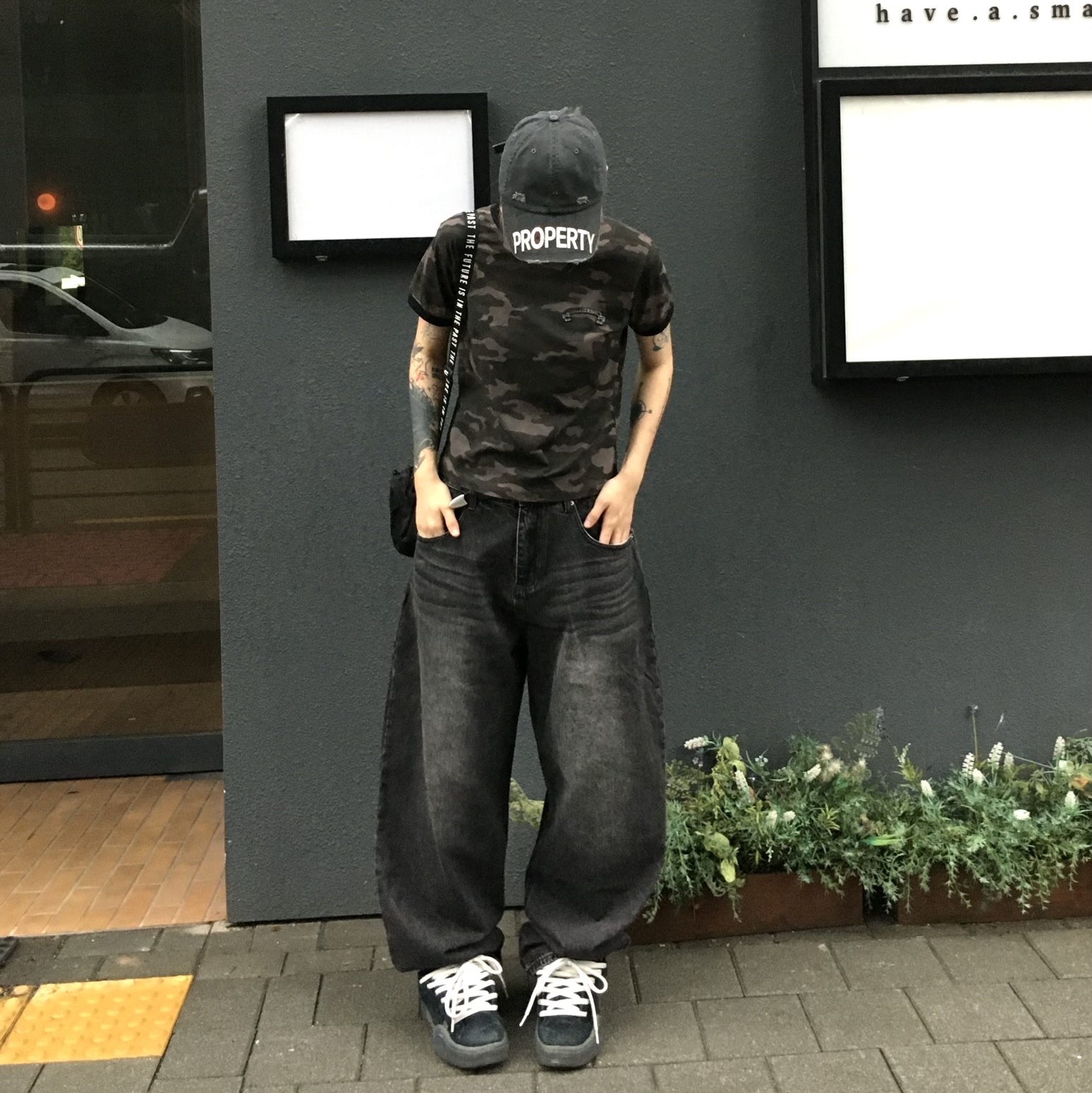 ERL Vamp Skate Shoe Pirate Black, [더블적립] ETCE Washed Property Cap Gray 착용 스타일 - 4