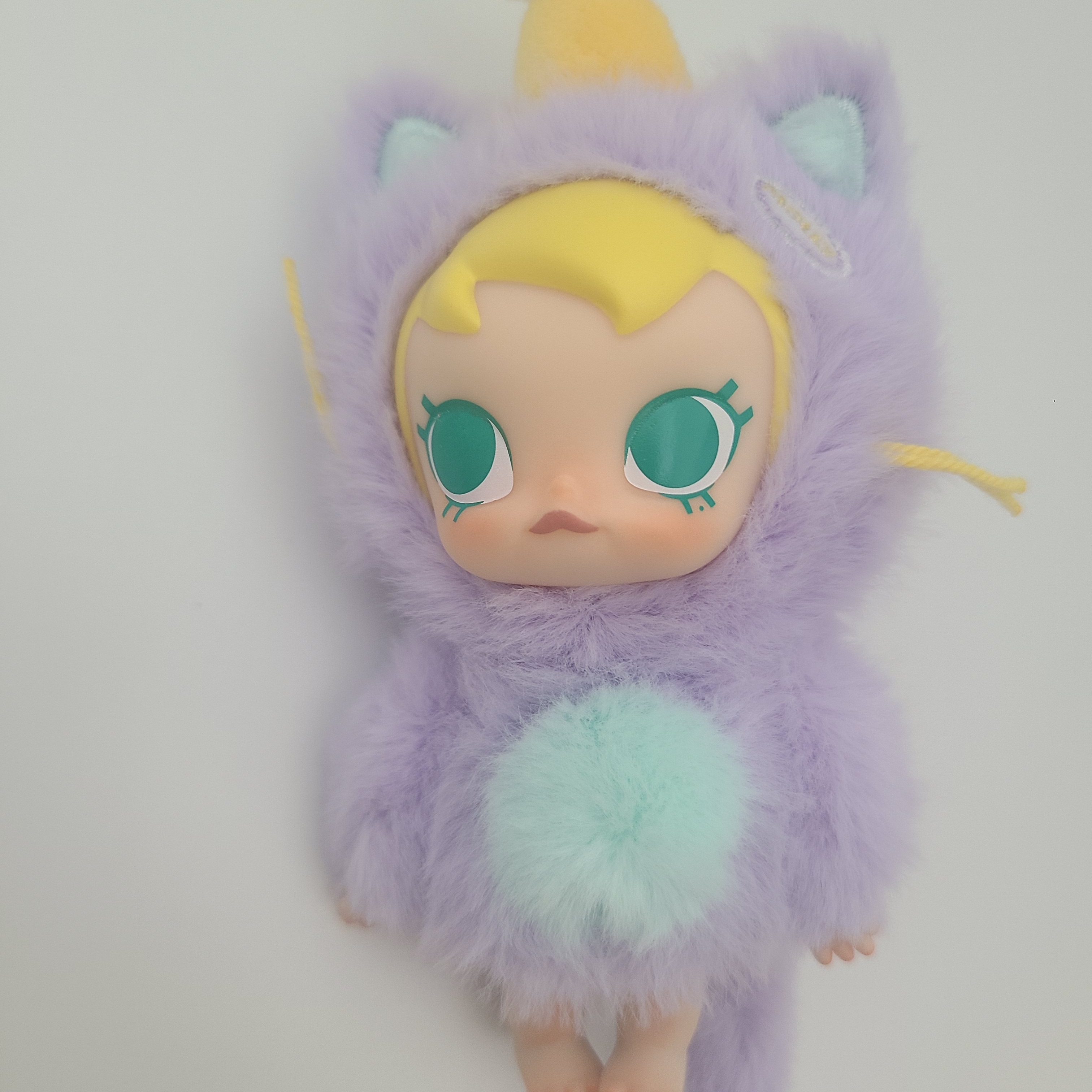 Pop Mart Baby Molly Pocket Friends Series Vinyl Plush Pendant Leave Me Alone (Opened Case) 착용 스타일