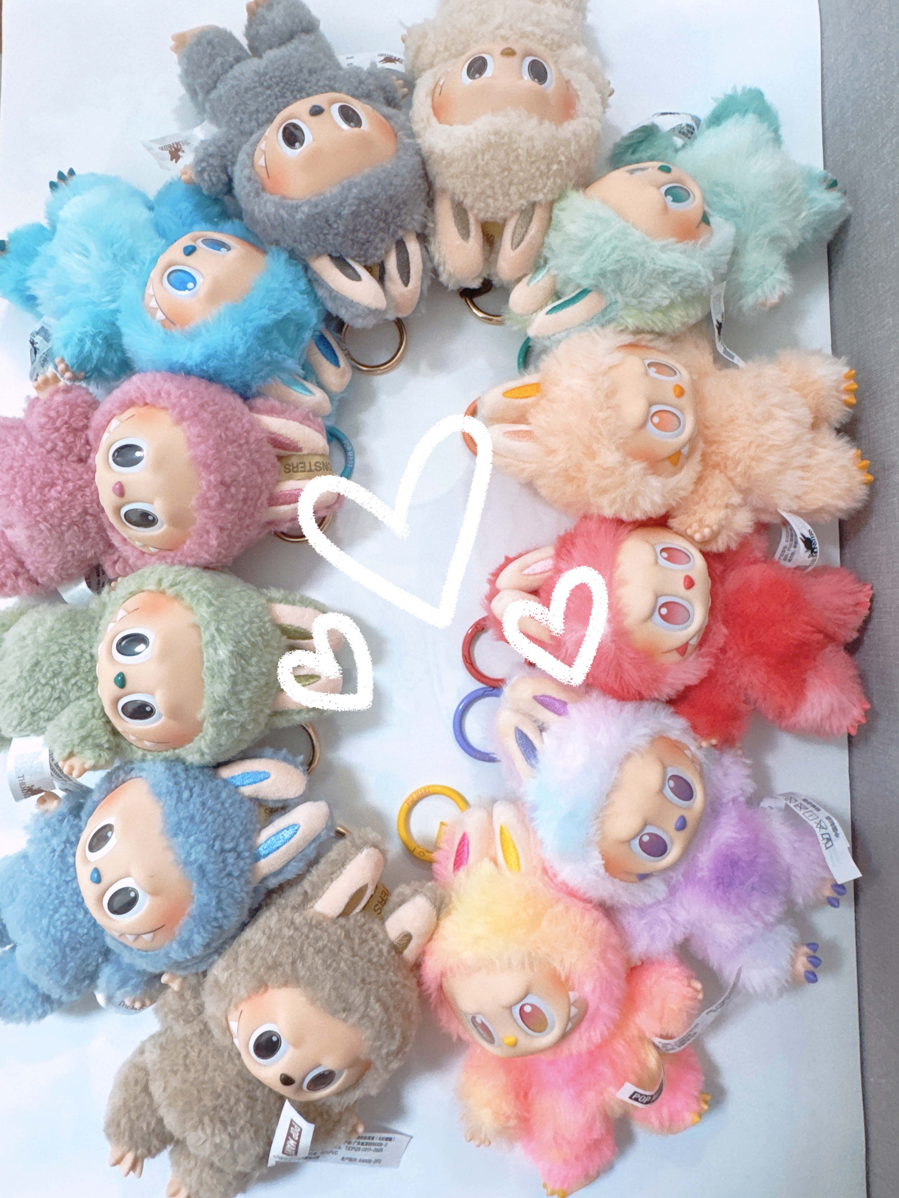 Pop Mart Labubu The Monsters Highlight Series Sealed Case (6 Blind Boxes), Pop Mart The Monsters Labubu Tasty Macarons Series Sealed Case (6 Blind Boxes) 착용 스타일 - 1