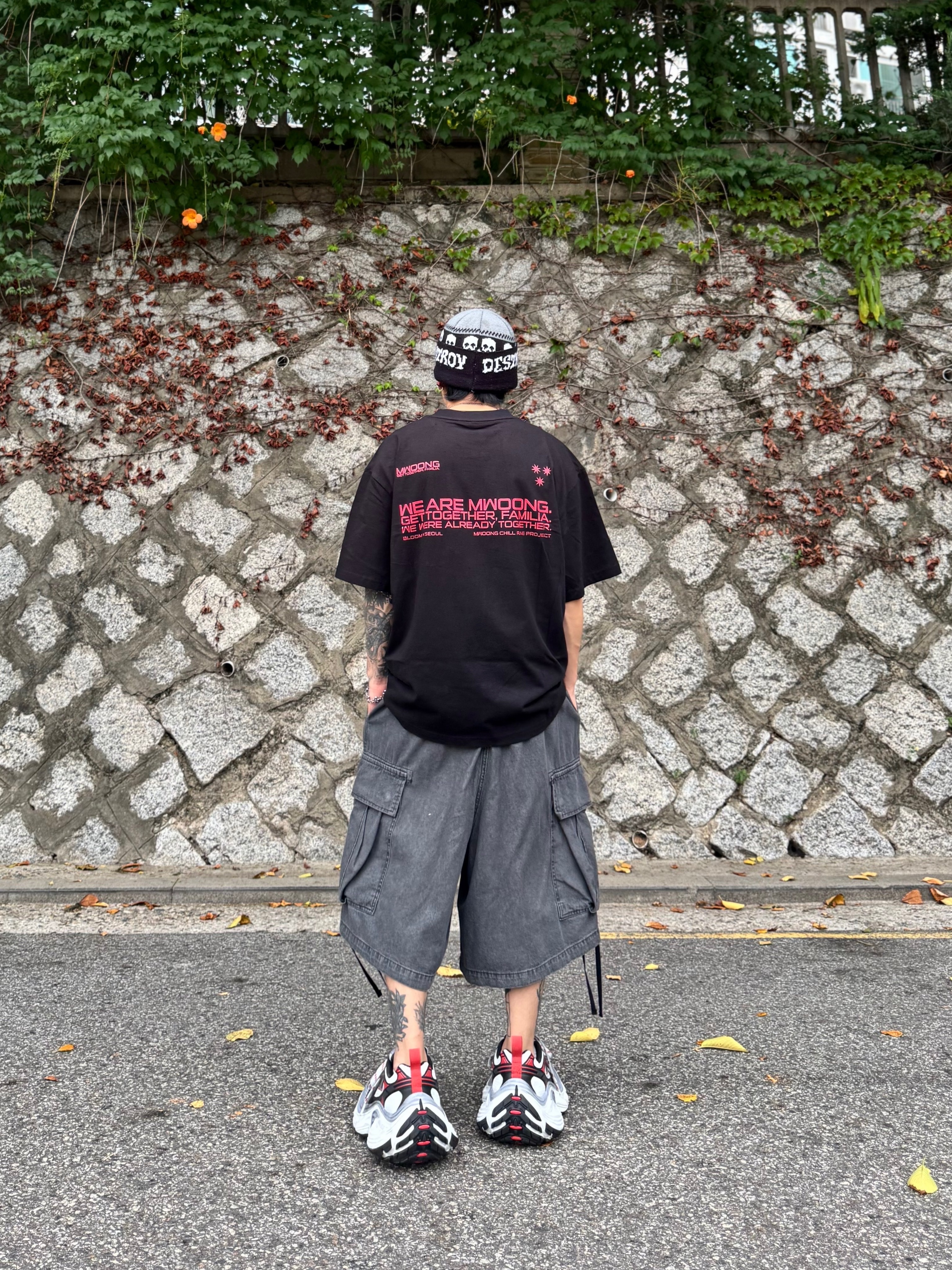 Balenciaga 10XL Sneakers Grey White Red, Chrome Hearts Silichrome CH Cross Pendant Black 2022/2023/2025 착용 스타일 - 5