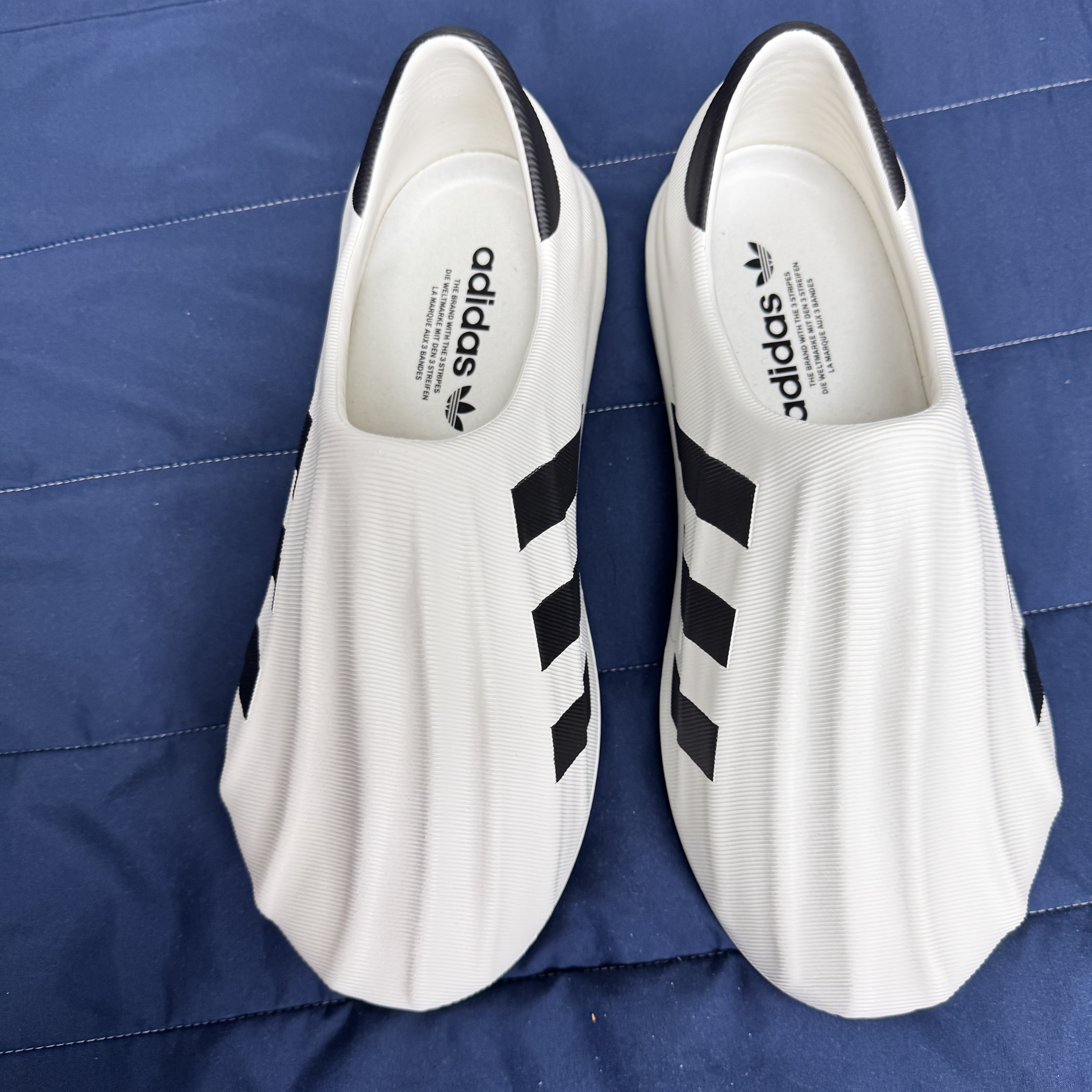 Adidas Adifom Superstar Core White 착용 스타일