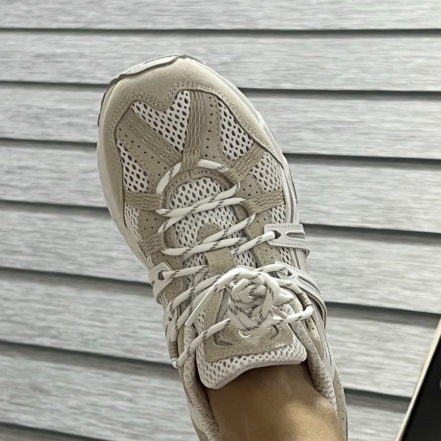 (W) Asics Gel-Sonoma 15-50 White Oatmeal 착용 스타일