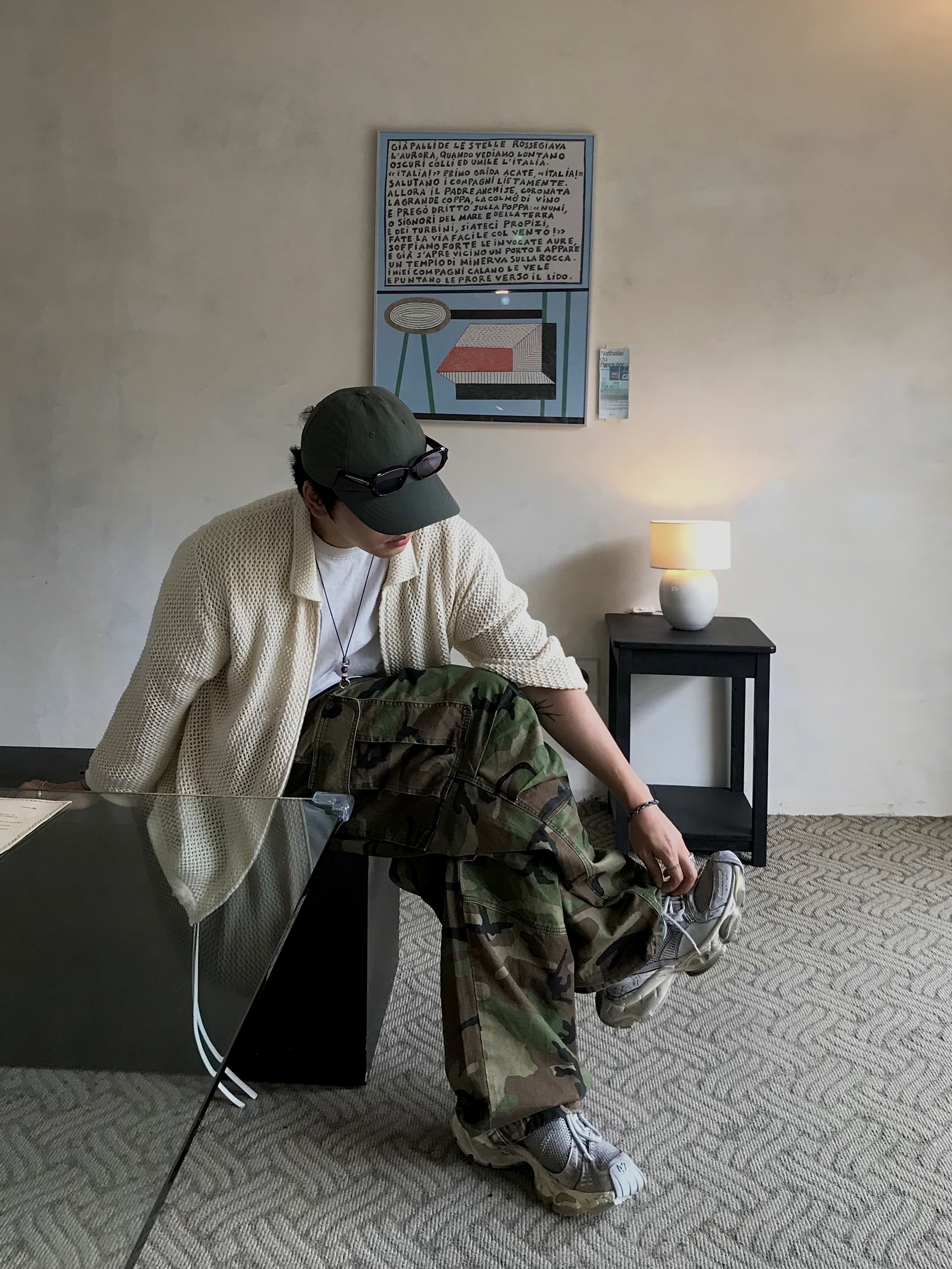 Balenciaga Stapler Sneaker Beige Grey, NOD Stone Washed Cargo Pants Camo 착용 스타일 - 1