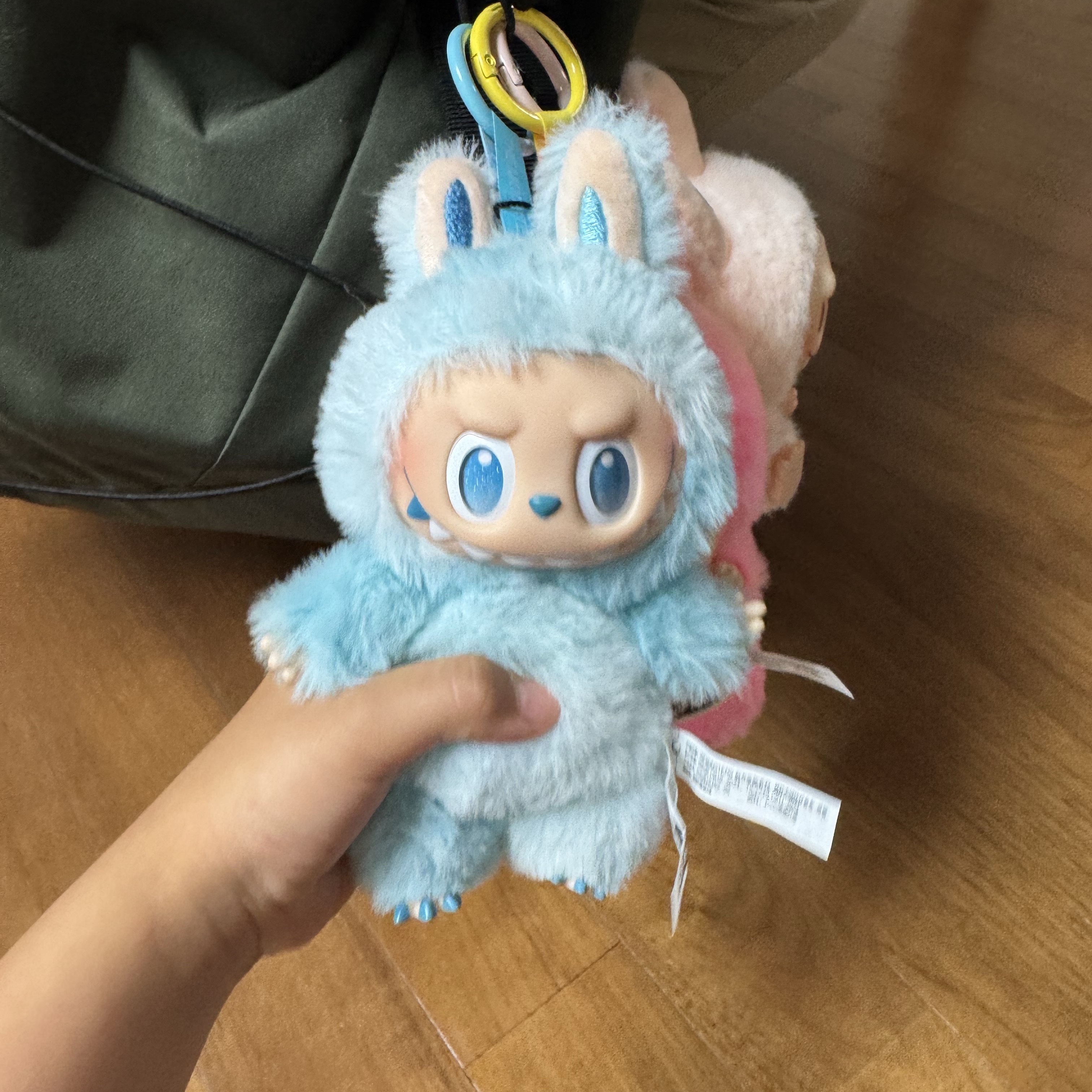 Pop Mart Labubu The Monsters Highlight Series Hope Keyring (Opened Case) 착용 스타일