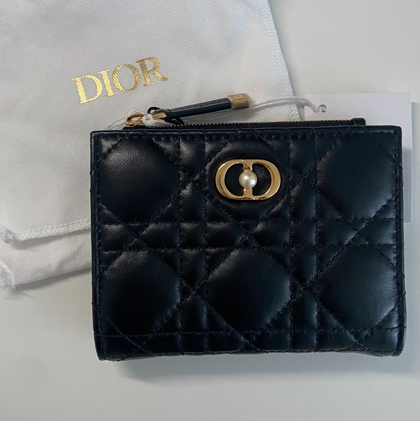 Dior Jolie Dahlia Wallet Black 착용 스타일 - 1