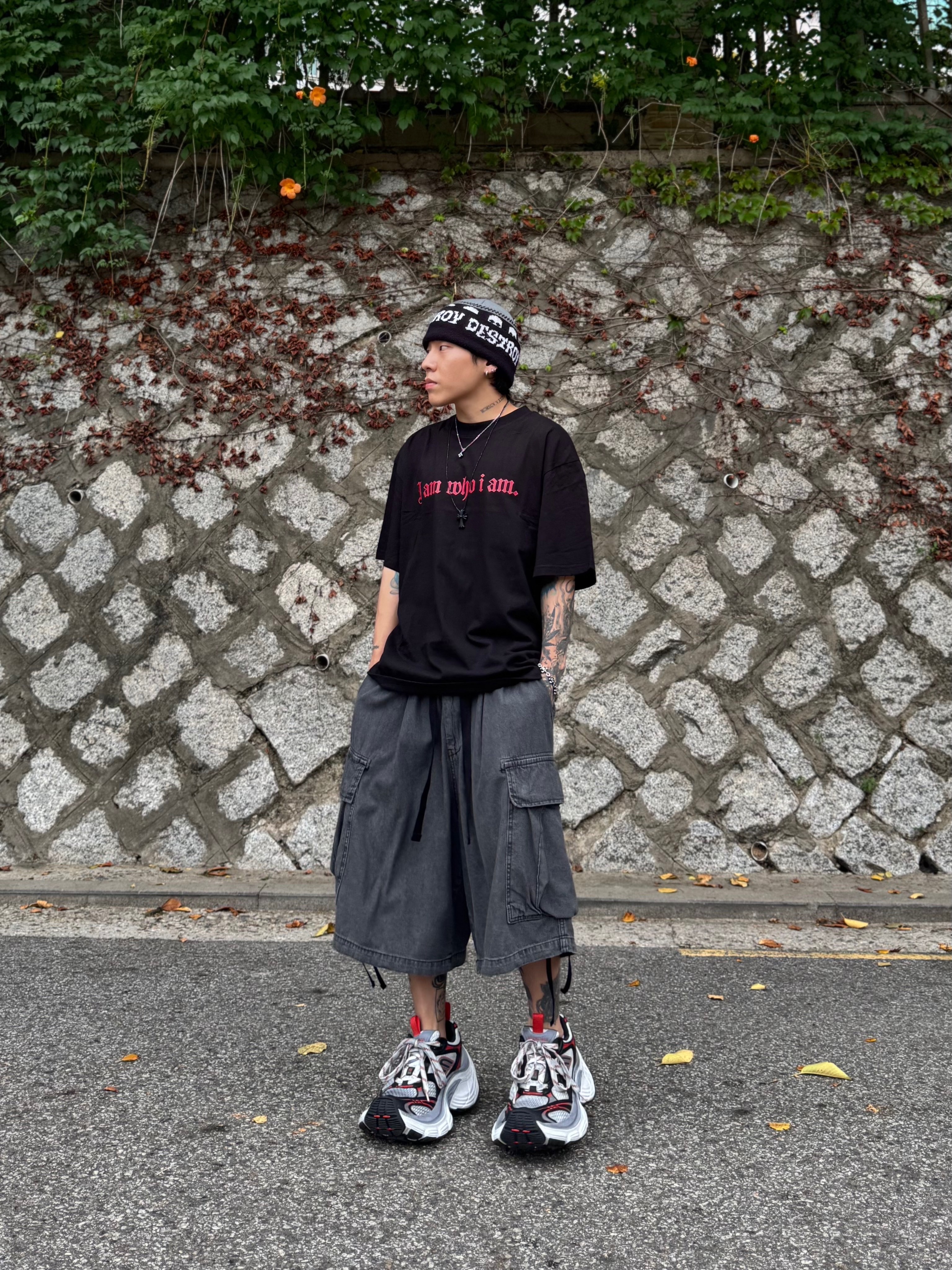 Balenciaga 10XL Sneakers Grey White Red, Chrome Hearts Silichrome CH Cross Pendant Black 2022/2023/2025 착용 스타일 - 3
