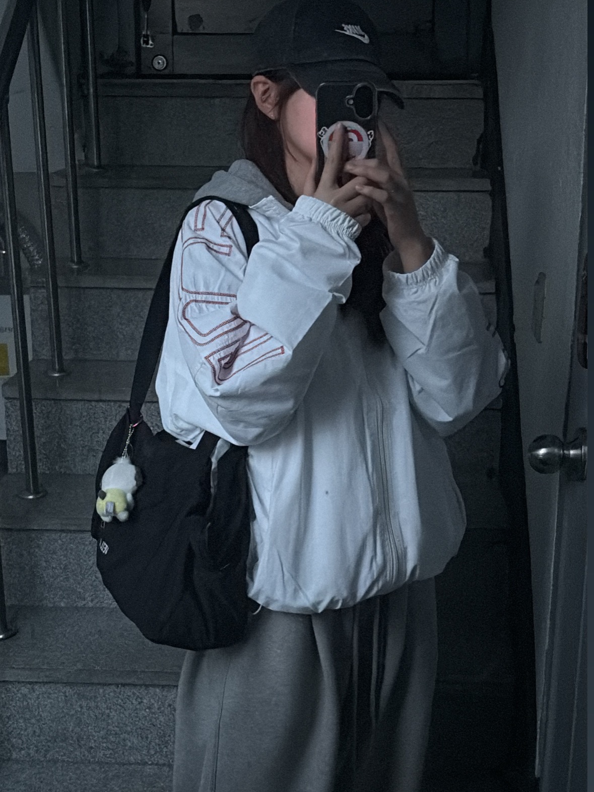 Supreme Spellout Embroidered Track Jacket White - 25SS 착용 스타일
