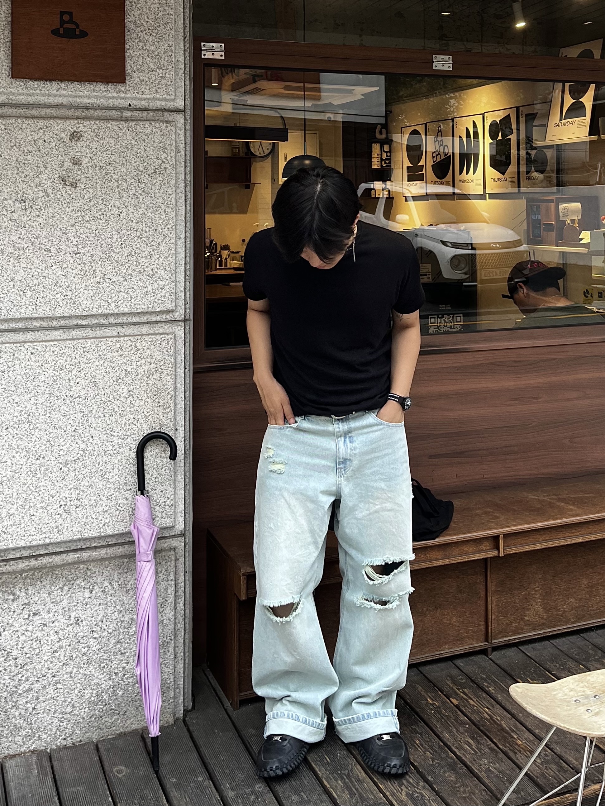 Nike x Jacquemus J Force 1 Low LX SP Black 착용 스타일 - 3