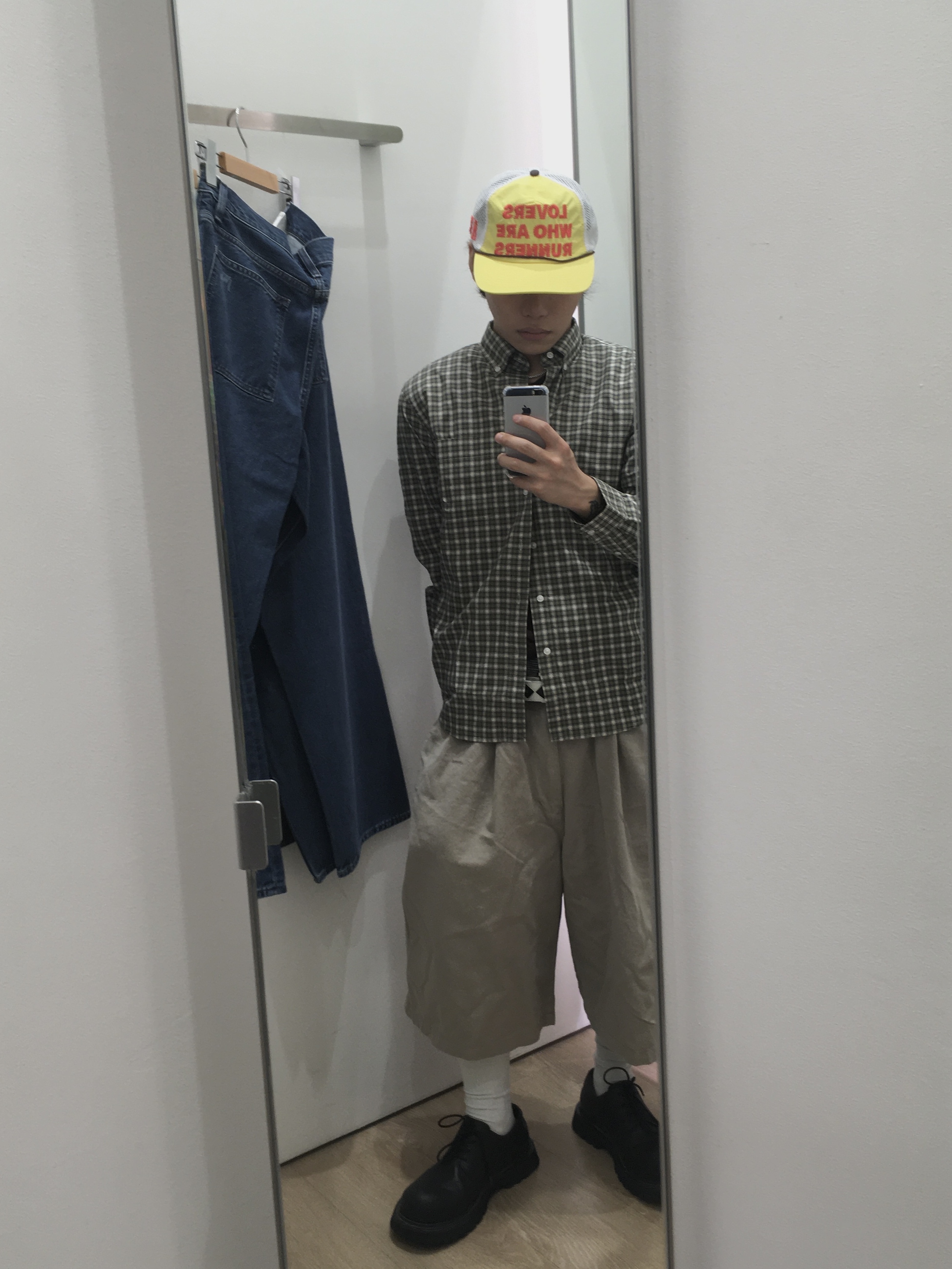 Alex Zono Lovers Who Are Runners Trucker Hat Yellow, Stussy Argyle Stitch Leather Belt Cream 착용 스타일 - 4