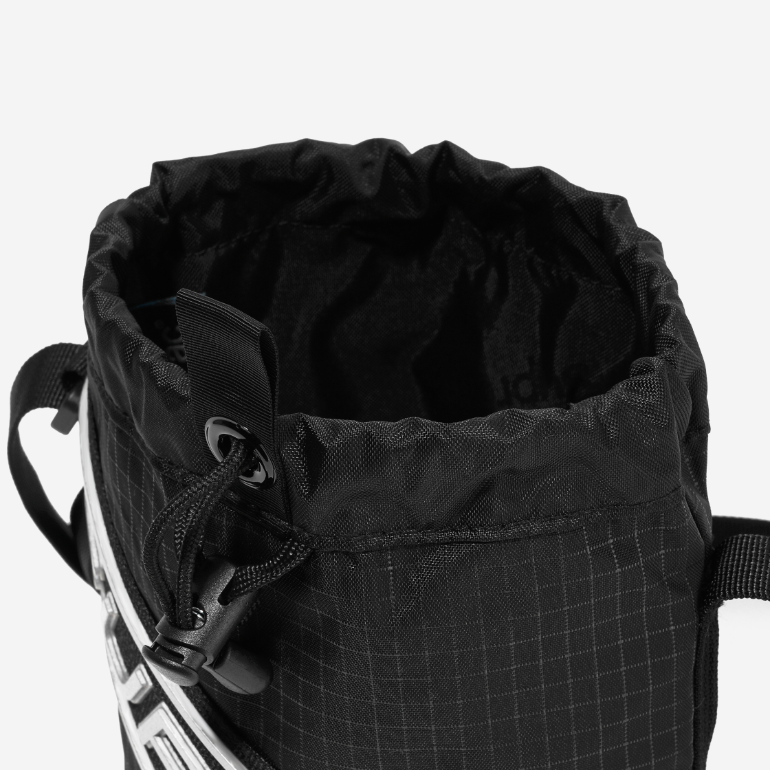 新品 23FW Supreme Small Cinch Pouch Black Supreme Small Cinch Pouch (FW23) - $44