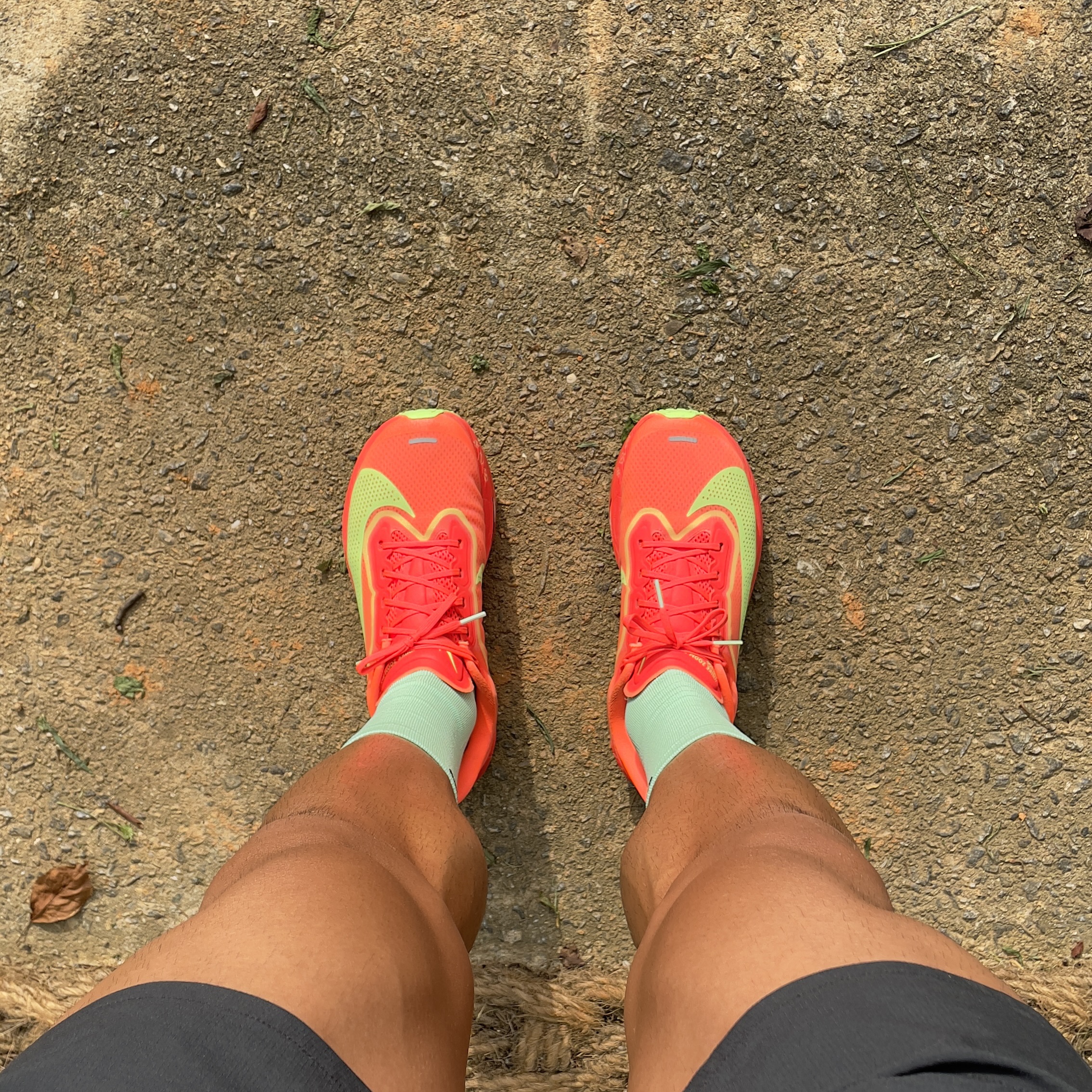 Nike Zoom Fly 6 Bright Crimson Lime Blast 착용 스타일 - 1
