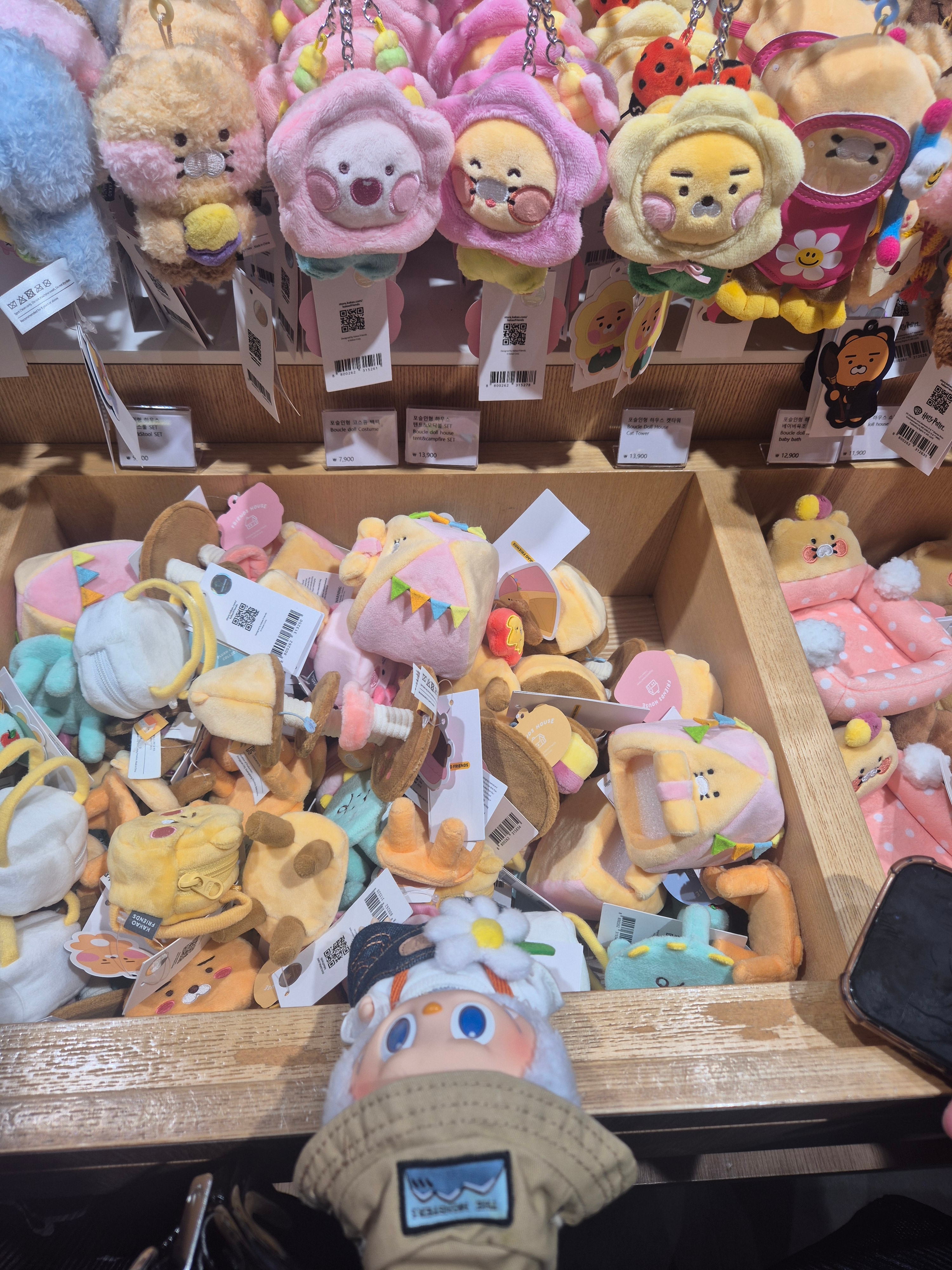 Pop Mart Fall In Wild Labubu Series Toy Keyring 착용 스타일